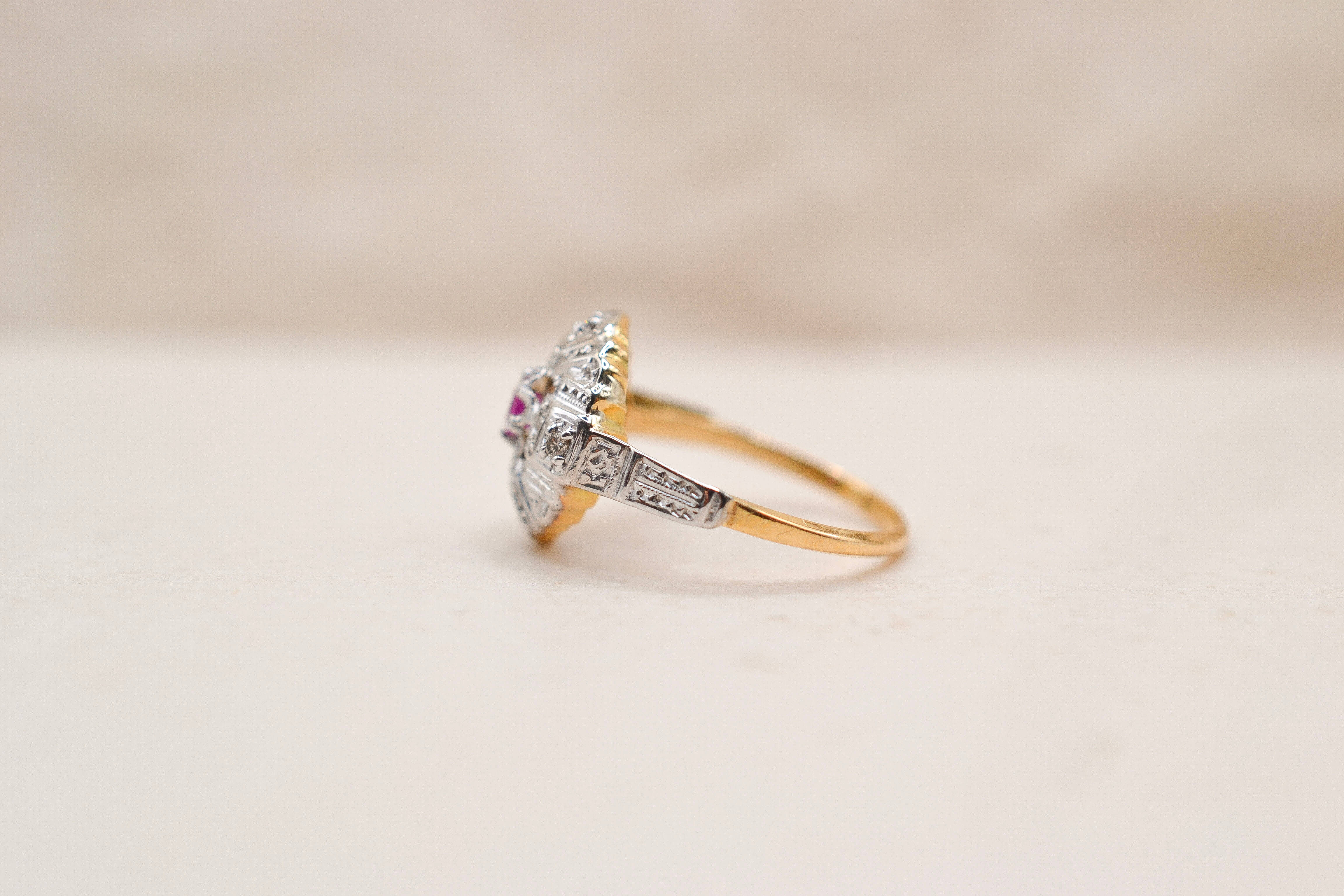 Bague époque Art Déco Rubis Diamants
