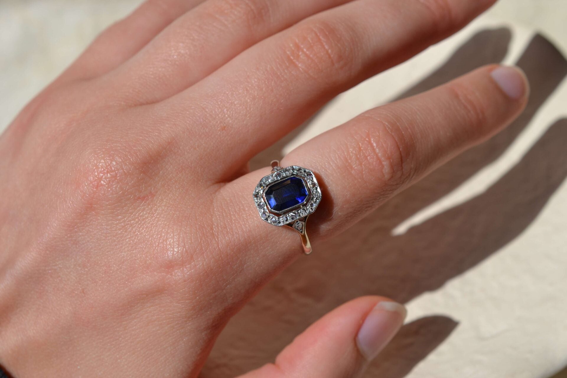 Bague octogonale Saphir de synthèse Diamants