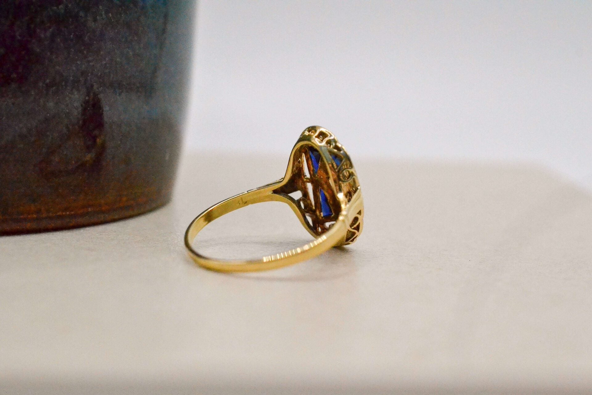 Bague Art Déco 2 Ors Diamants et Saphirs de Synthèse