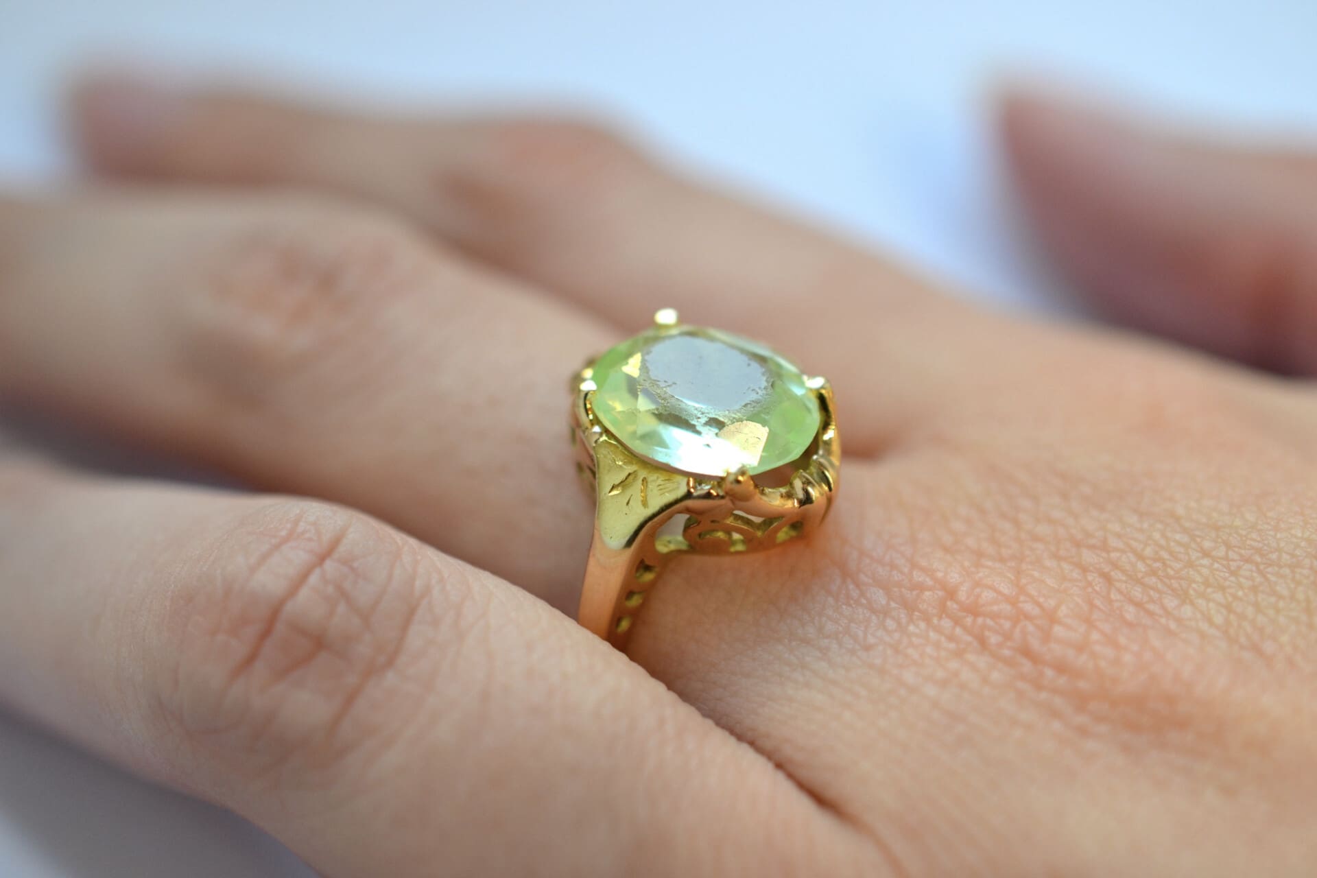 Bague cocktail Spinelle de synthèse