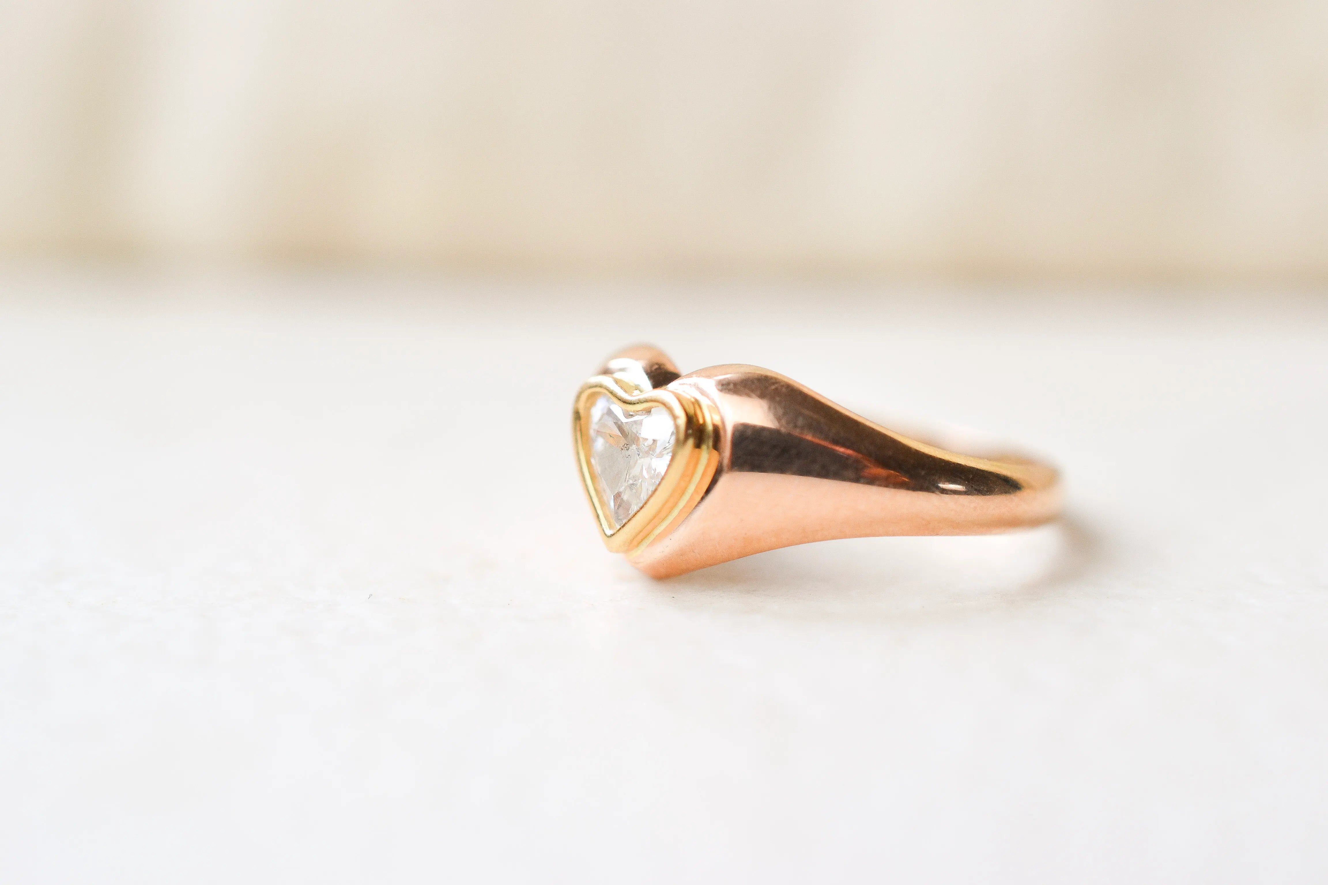 Bague chevalière cœur 14K