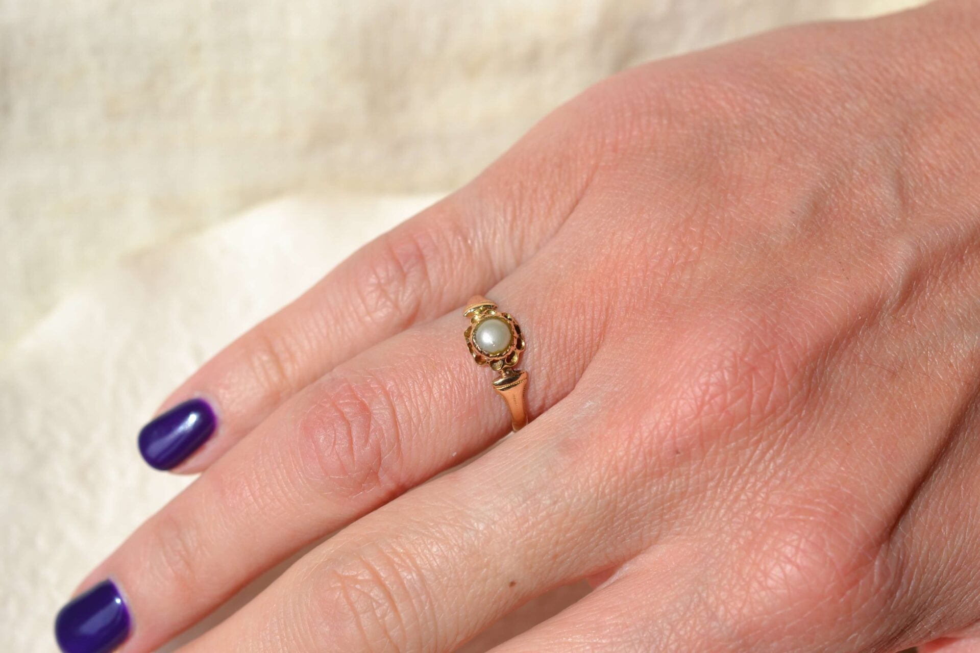 Bague fleur ajourée Perle