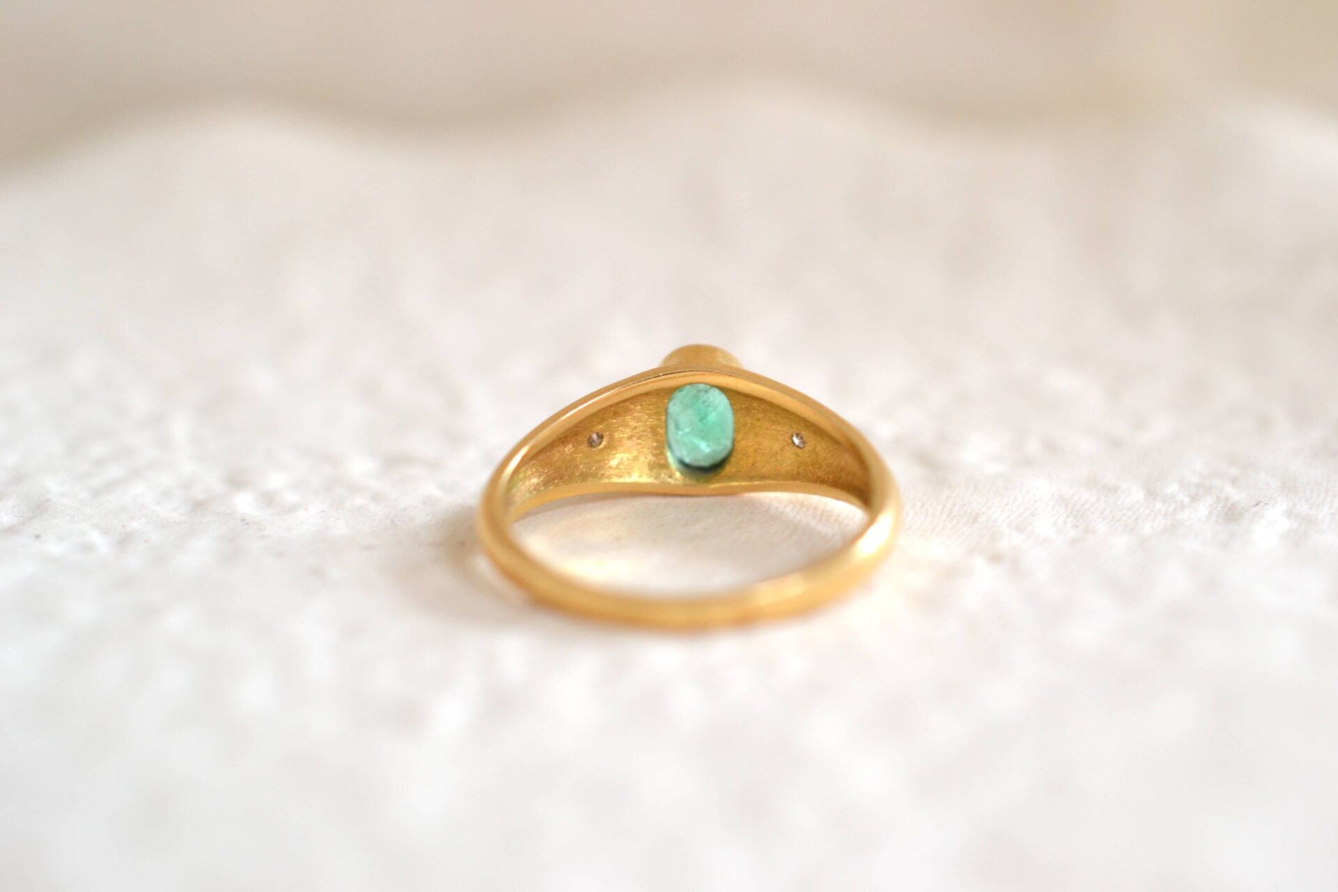 Bague Émeraude émail et Diamants