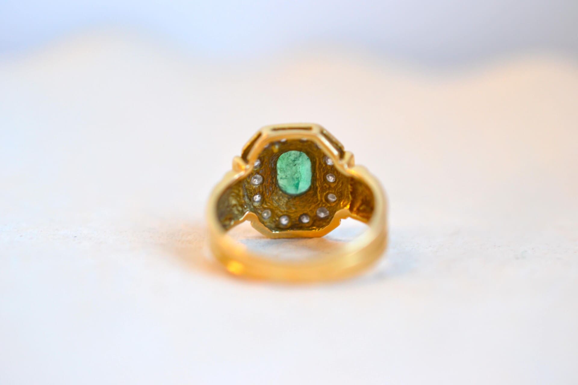 Bague octogonale Émeraude Diamants