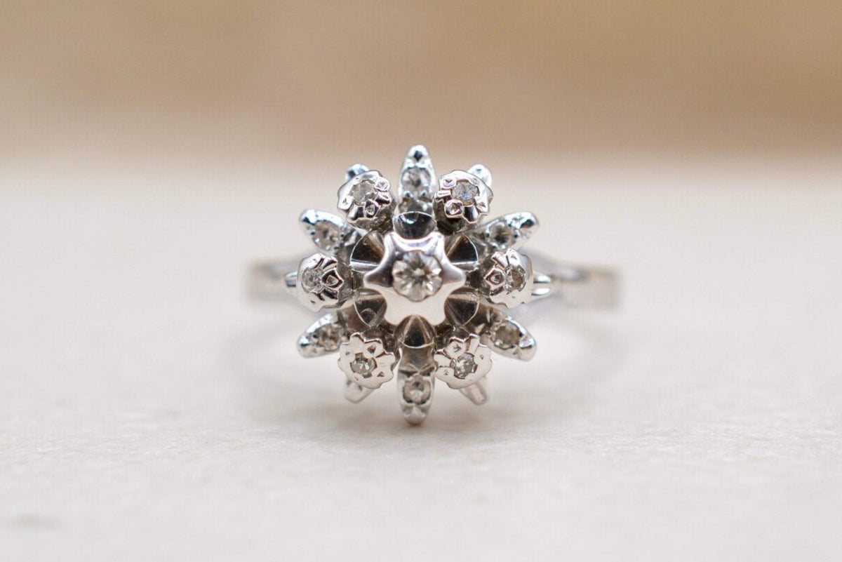 Bague florale Or blanc Diamants