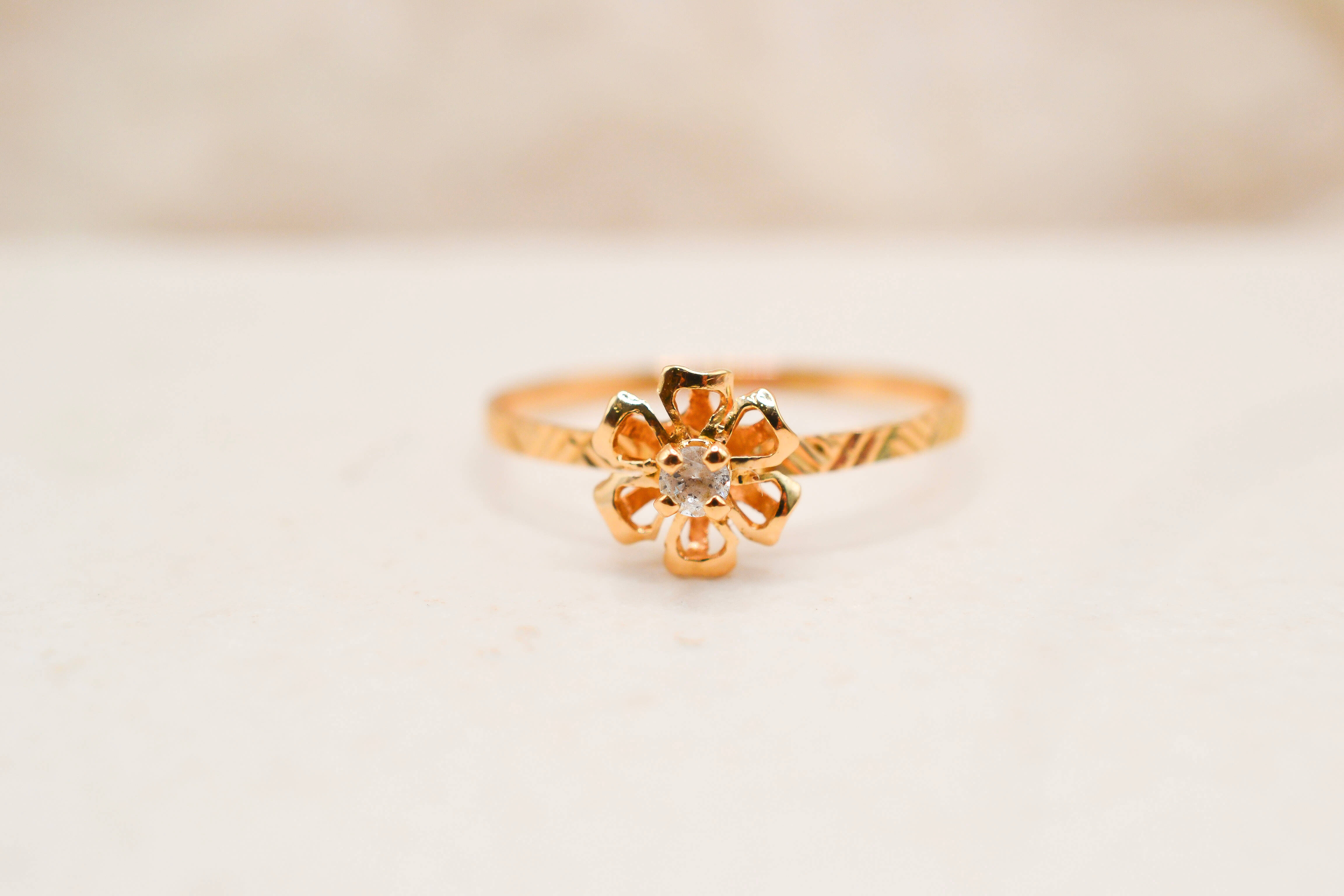 Bague fleur géométrique Oxyde