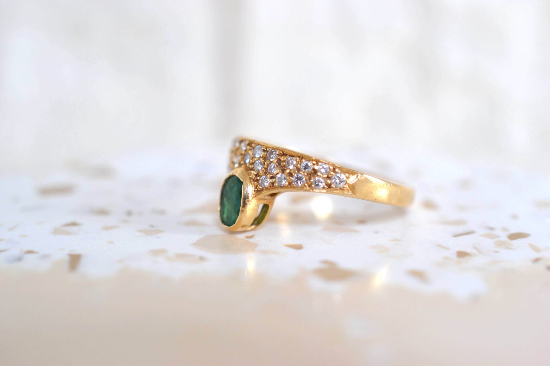 Bague Émeraude Diamants forme paon