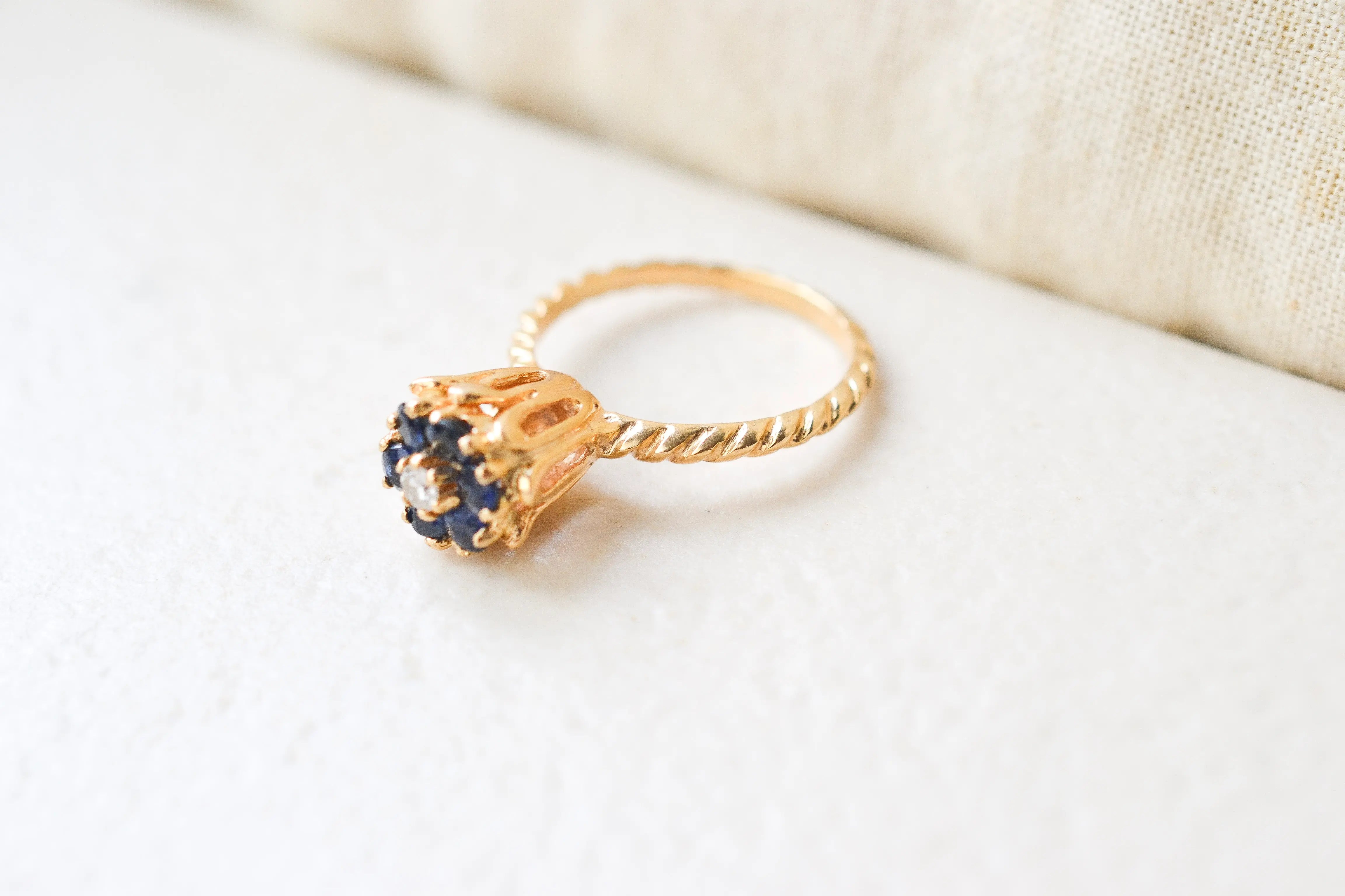Bague Diamant fleur et cordage