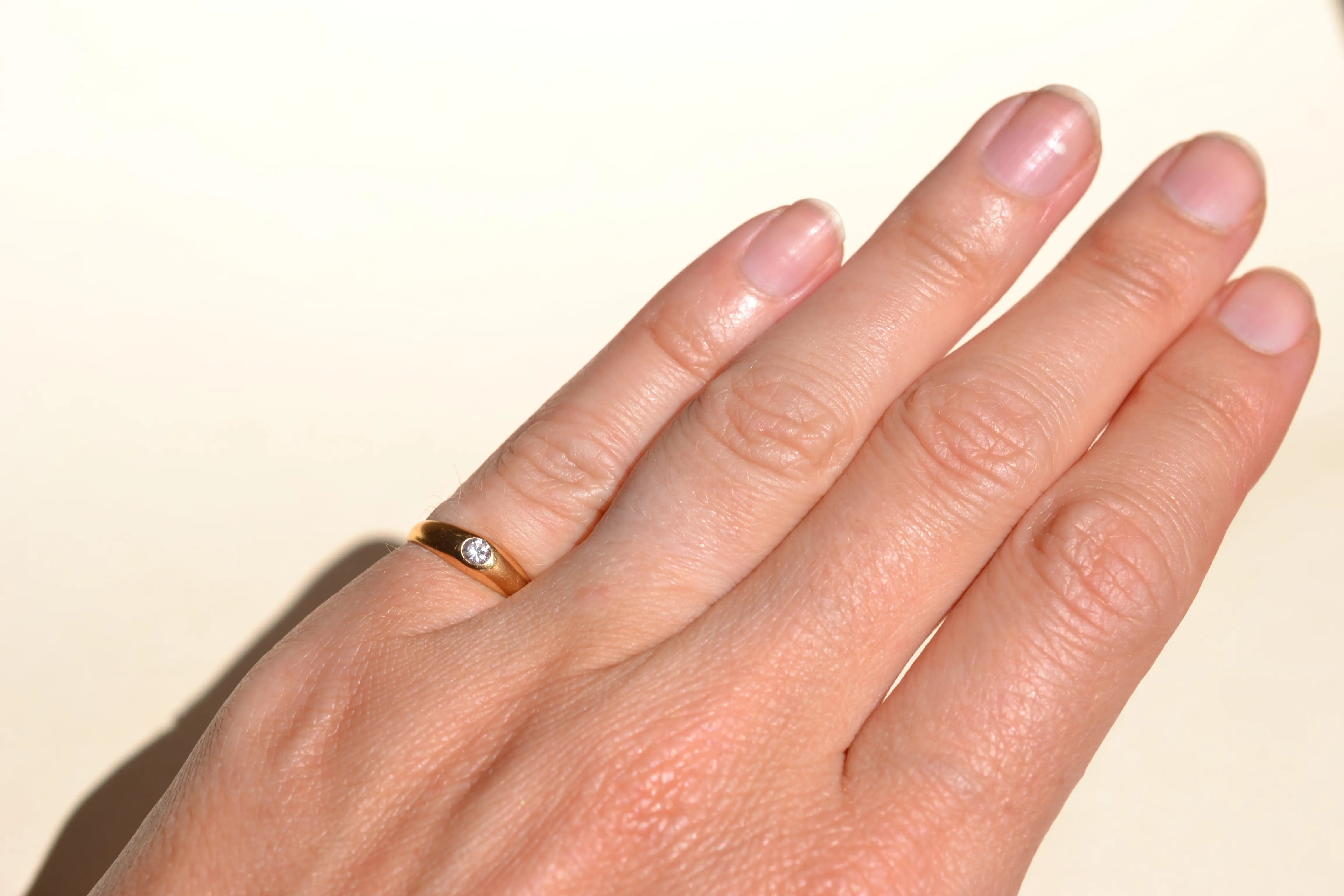 Bague jonc petit doigt