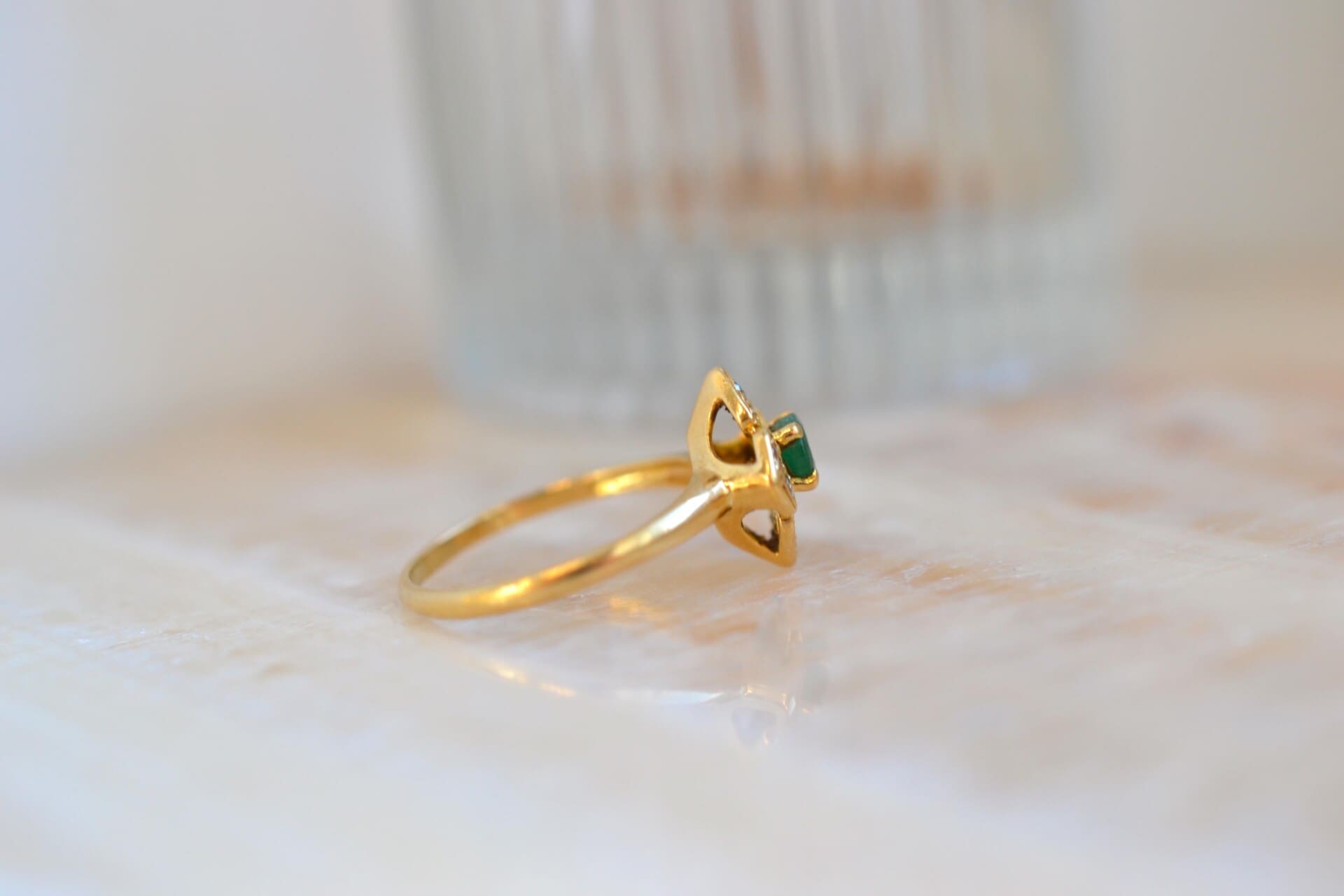 Bague losange Émeraude et Diamants
