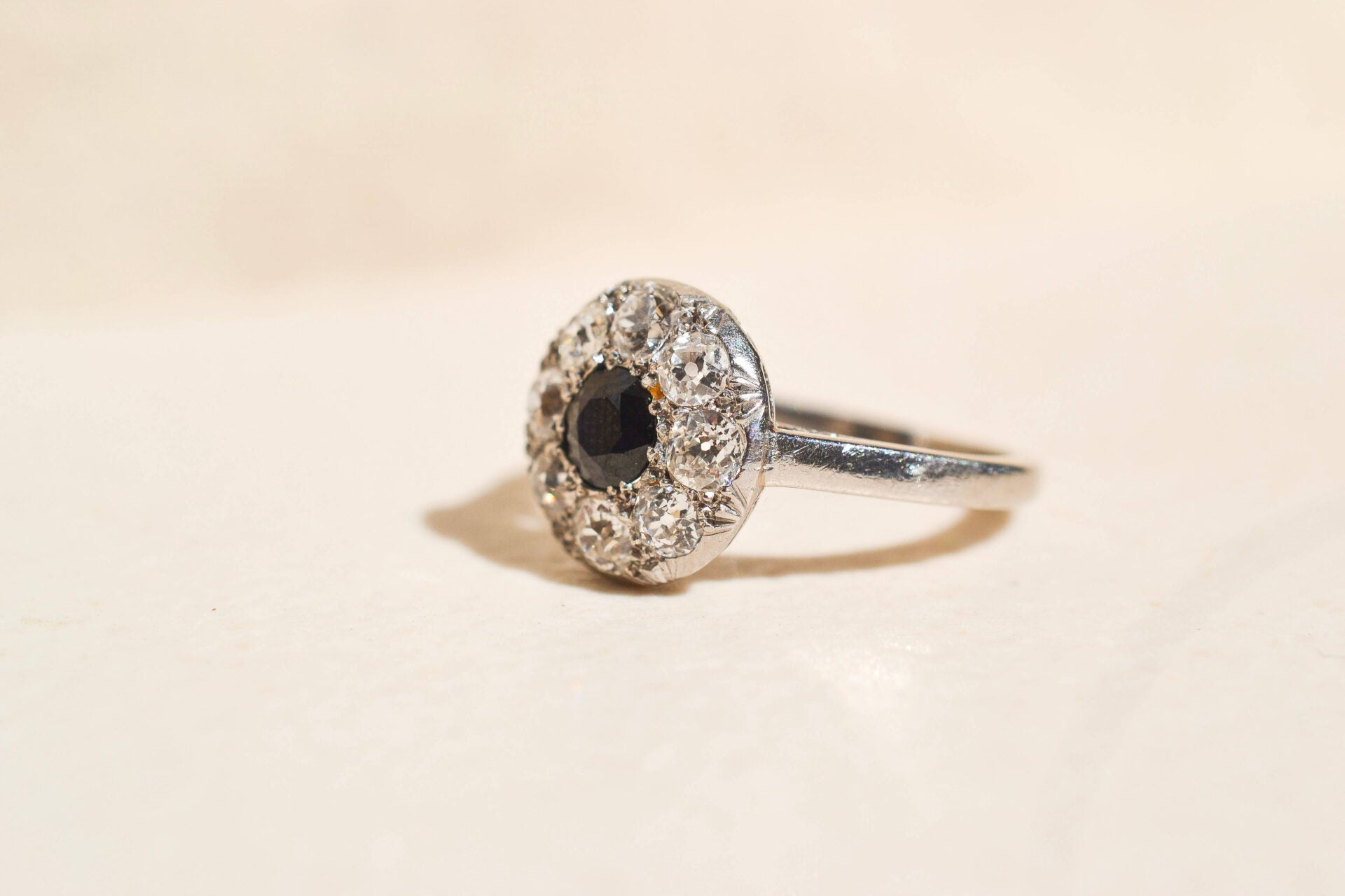 Bague Fleur Saphir & Diamants