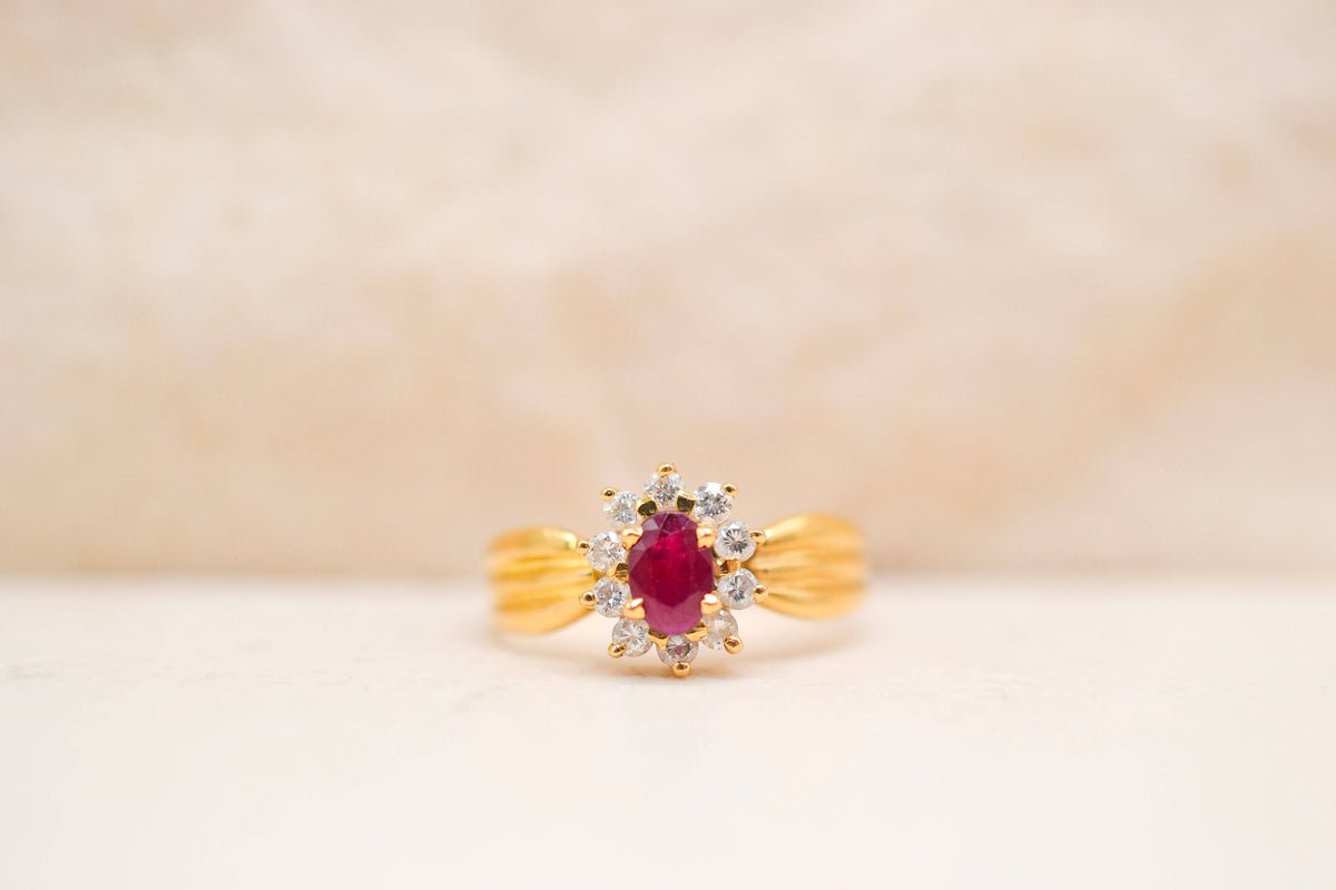 Bague Marguerite Pompadour Rubis Diamants