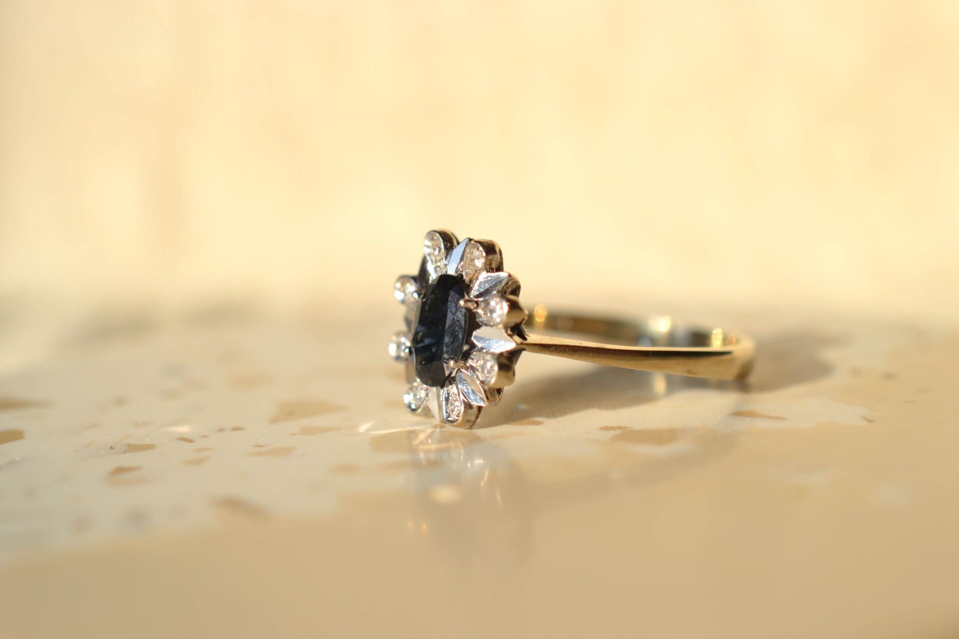 Bague Marguerite Saphir Diamants Or blanc