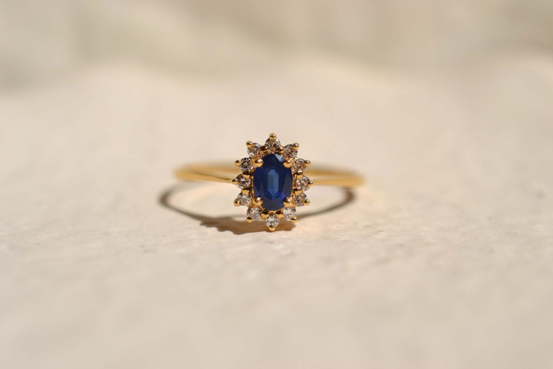 Marguerite fine Saphir et Diamants
