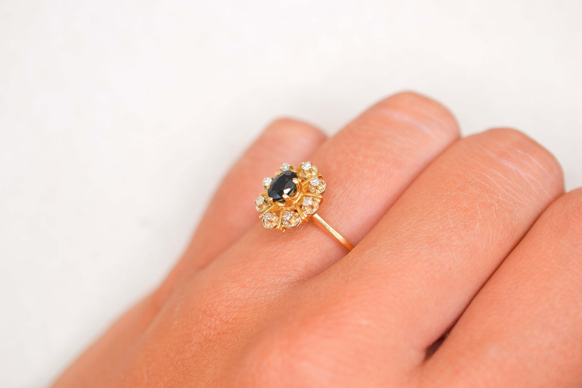 Bague Marguerite ajourée Saphir Diamants