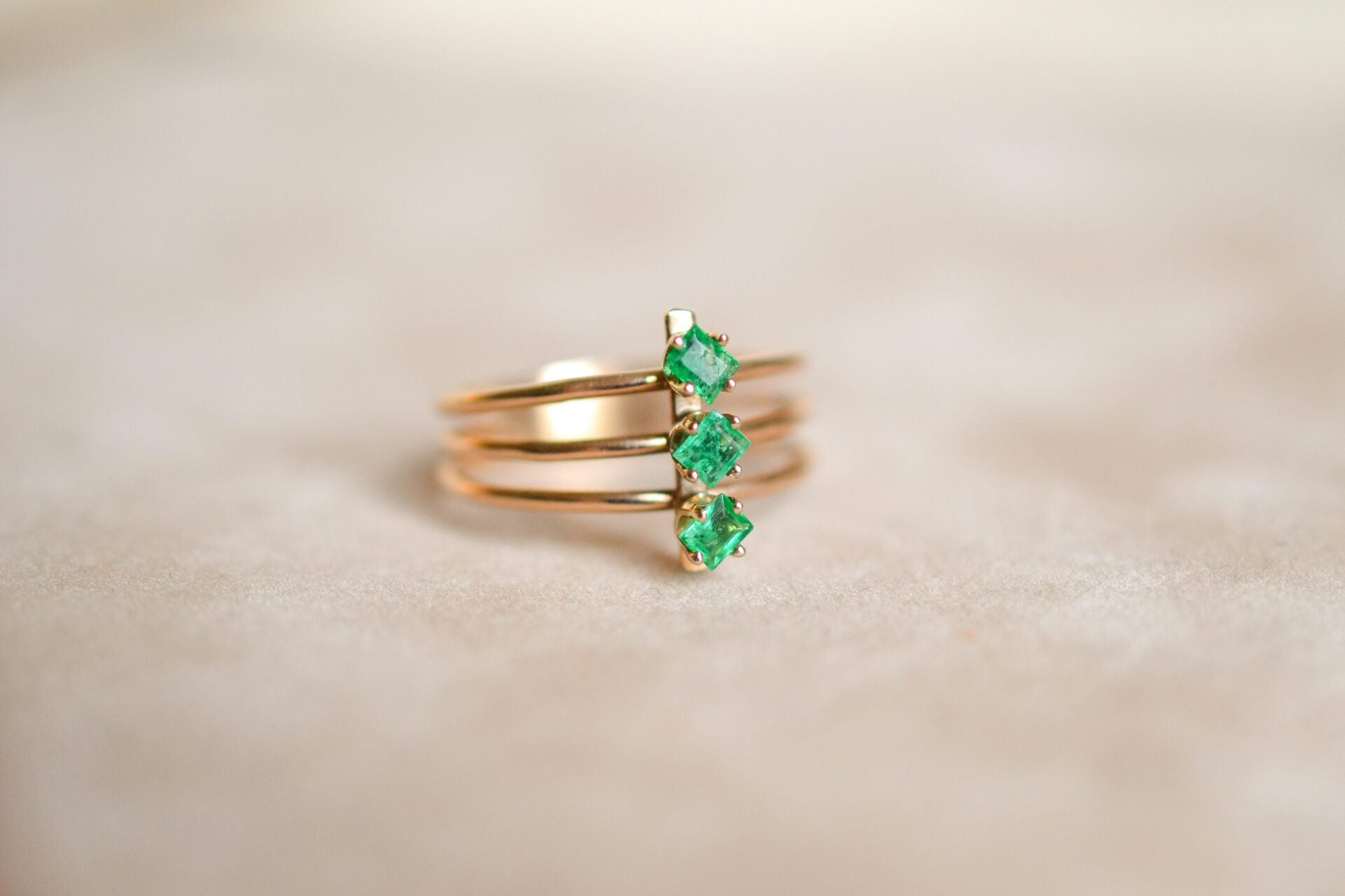 Bague Multi-anneaux Emeraudes