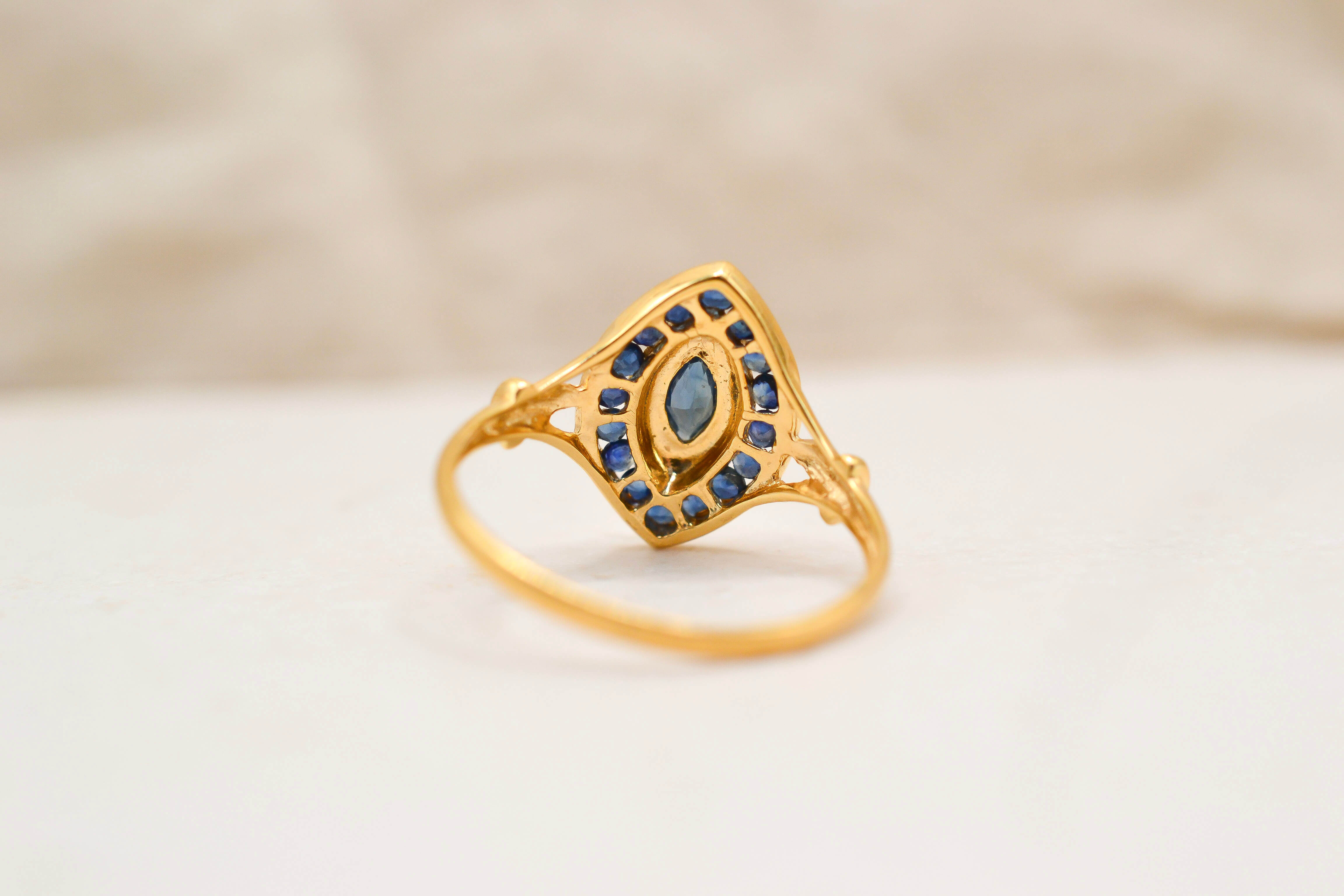 Bague navette Saphirs Diamants