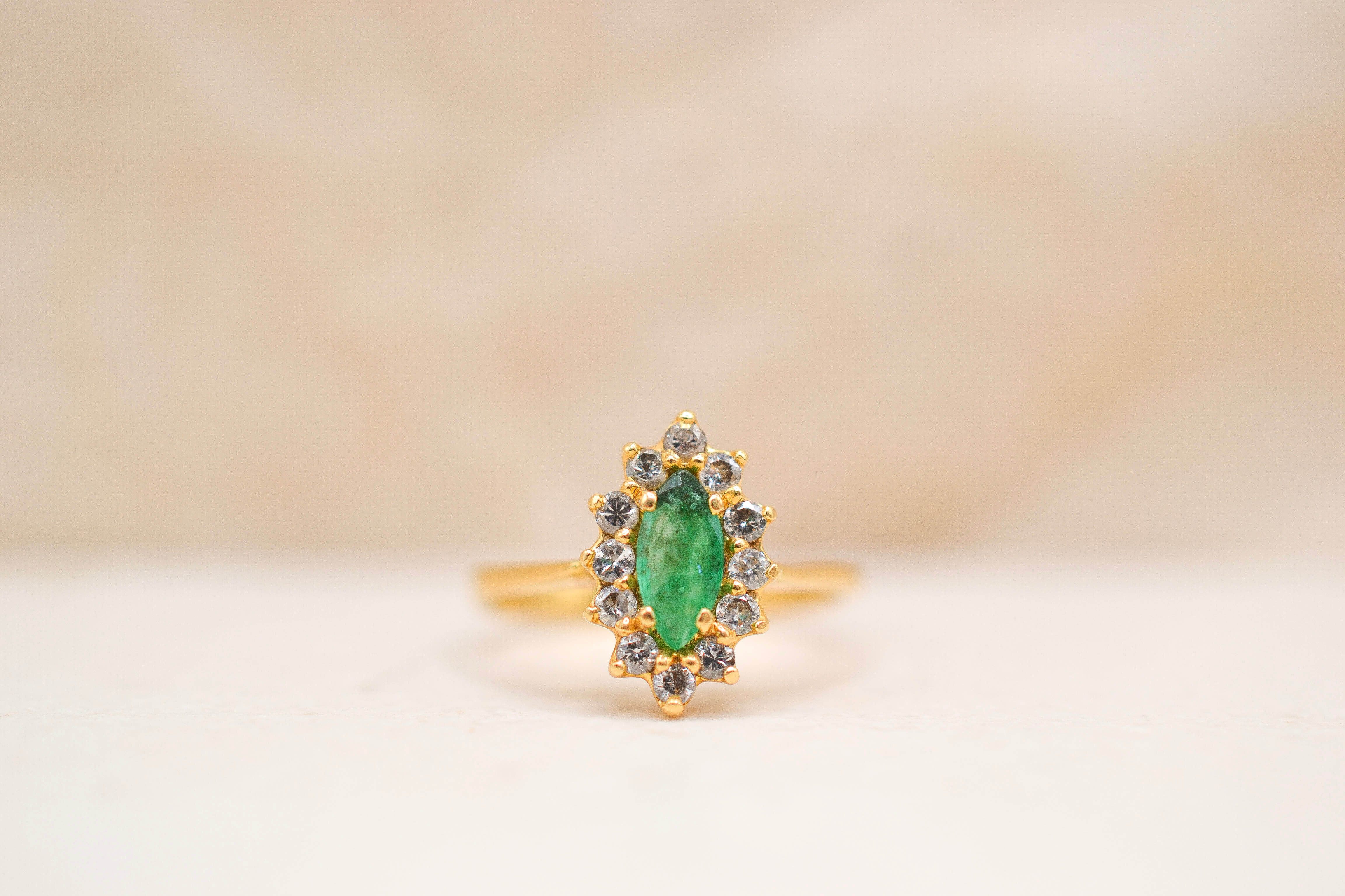 Bague navette Emeraude & Diamants