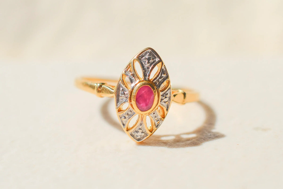 Bague Marquise Rubis
