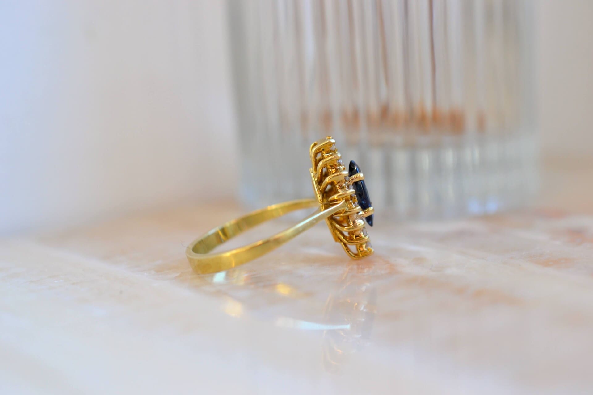 Bague navette Saphir et Diamants 14K