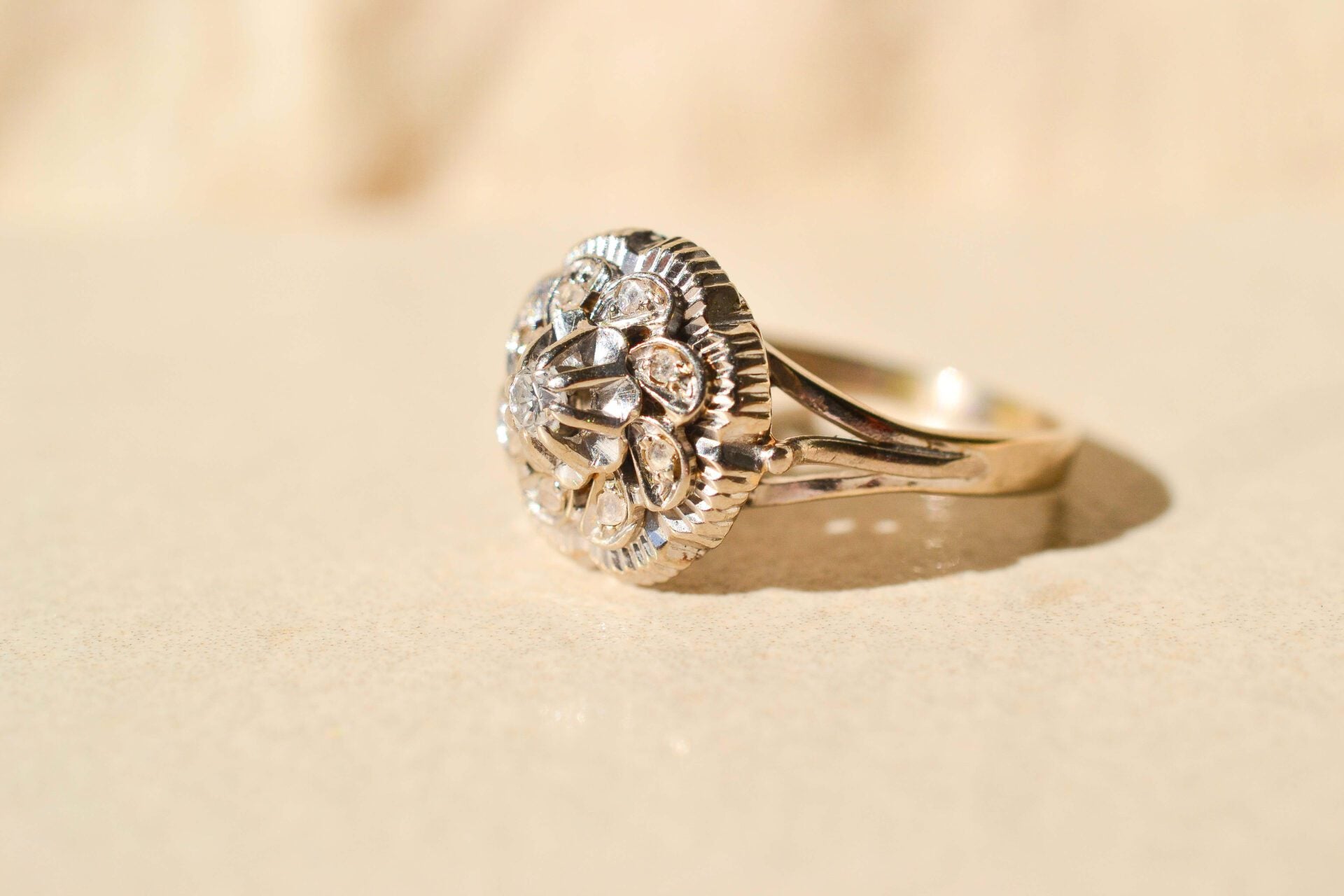 Bague fleur Diamants Or blanc