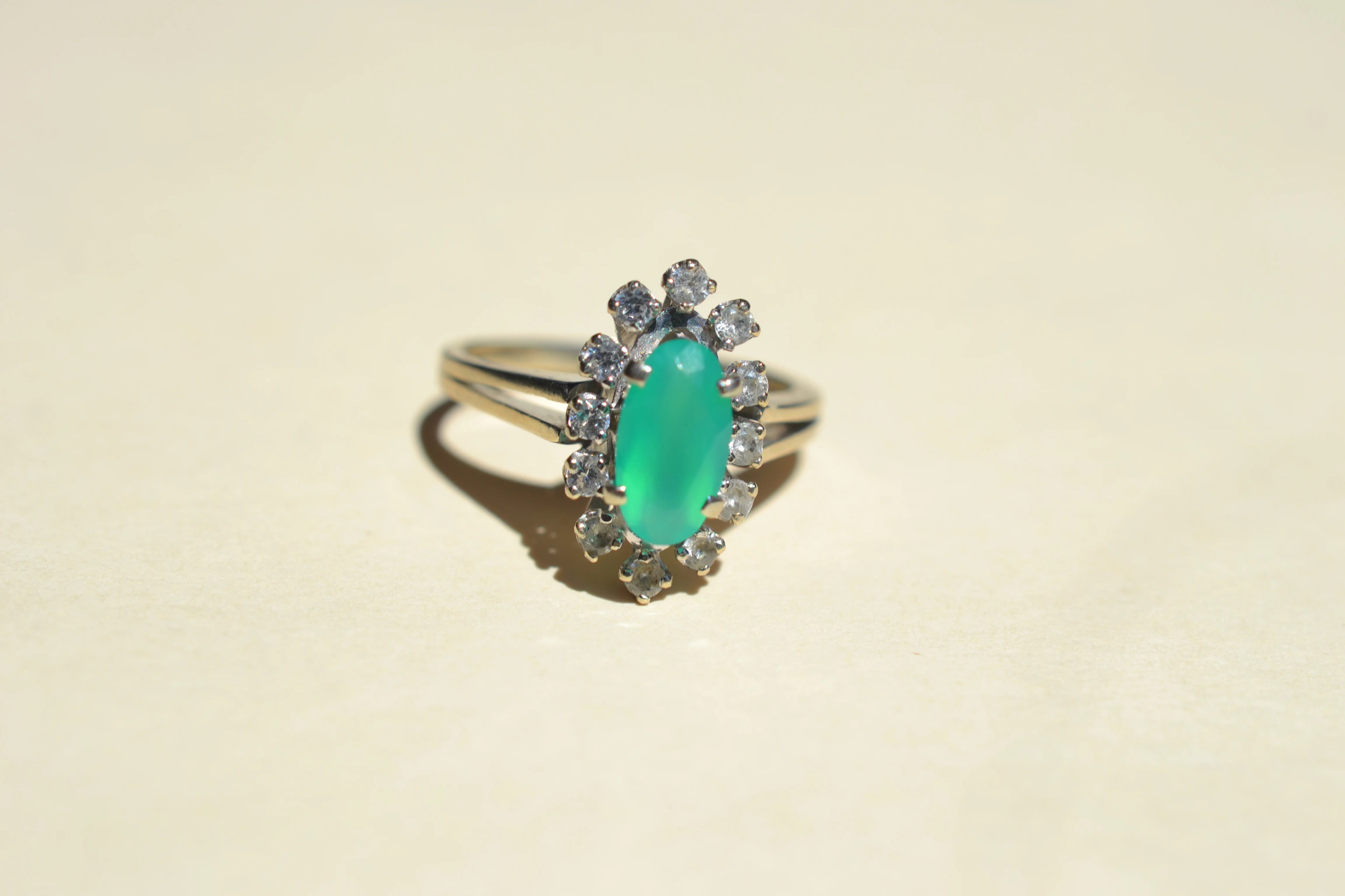 Bague Navette Or Blanc Chrysoprase