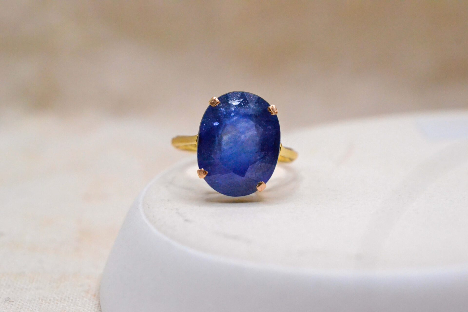 Bague cocktail Saphir ovale