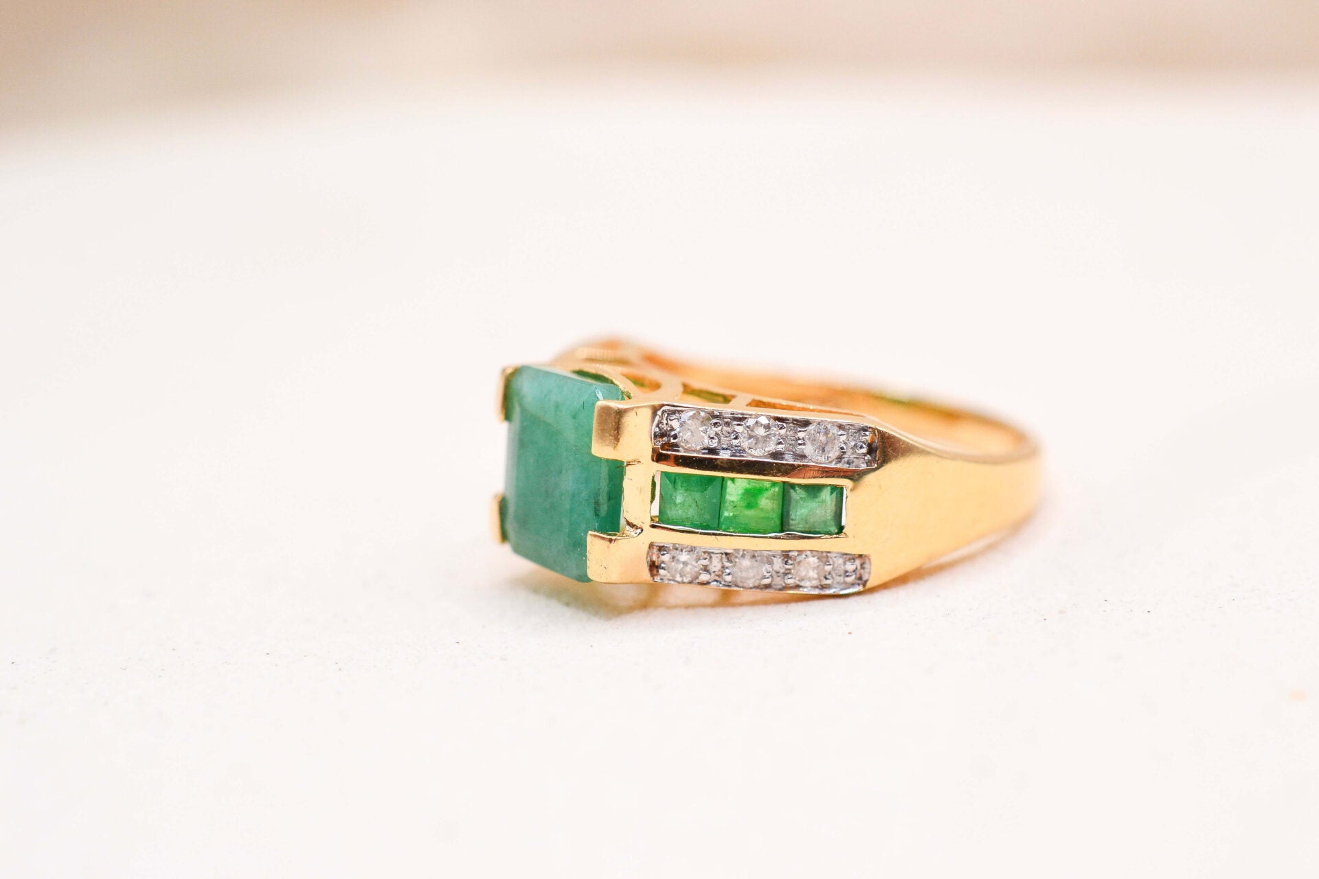 Bague Emeraude Diamants style cocktail