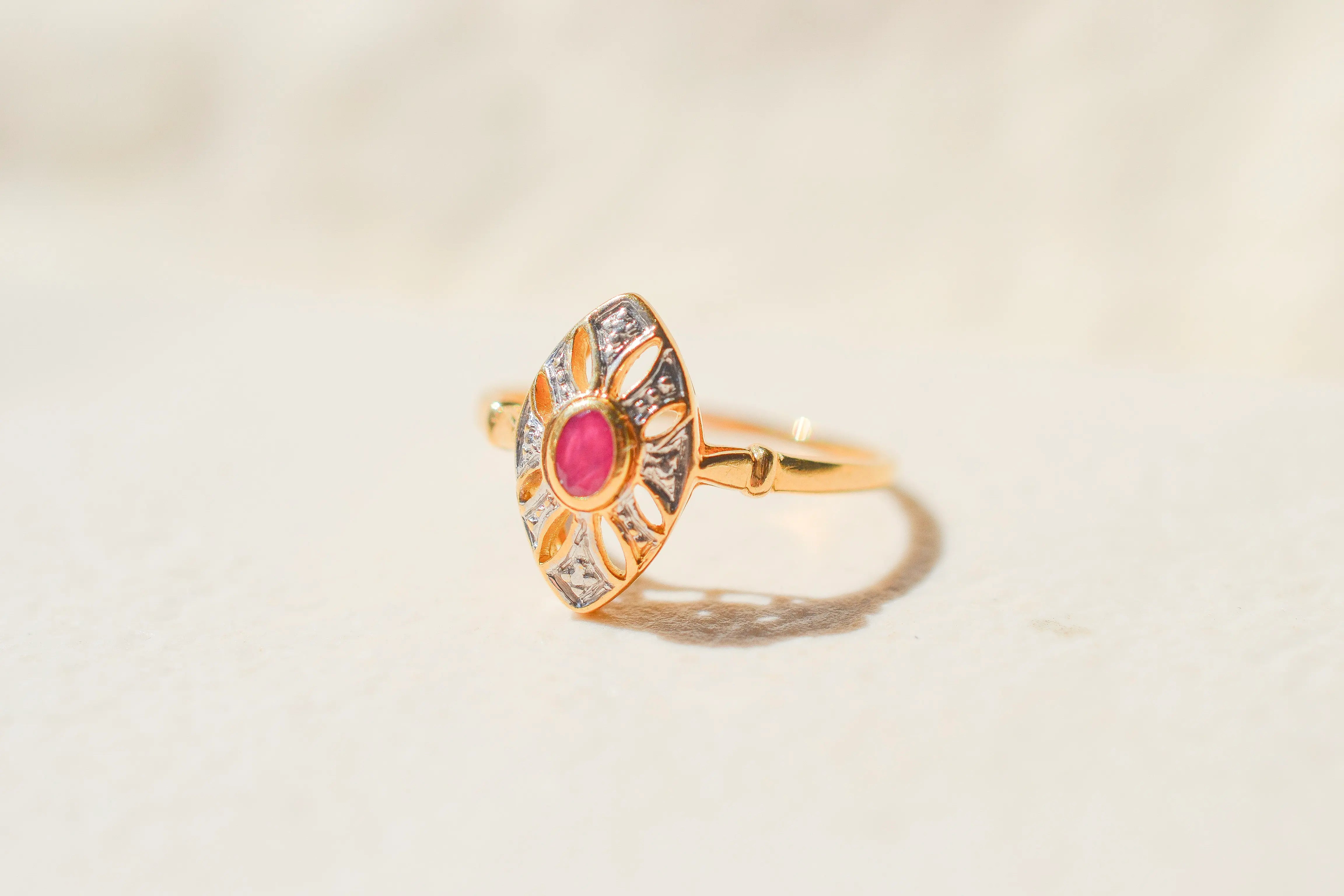 Bague Marquise Rubis