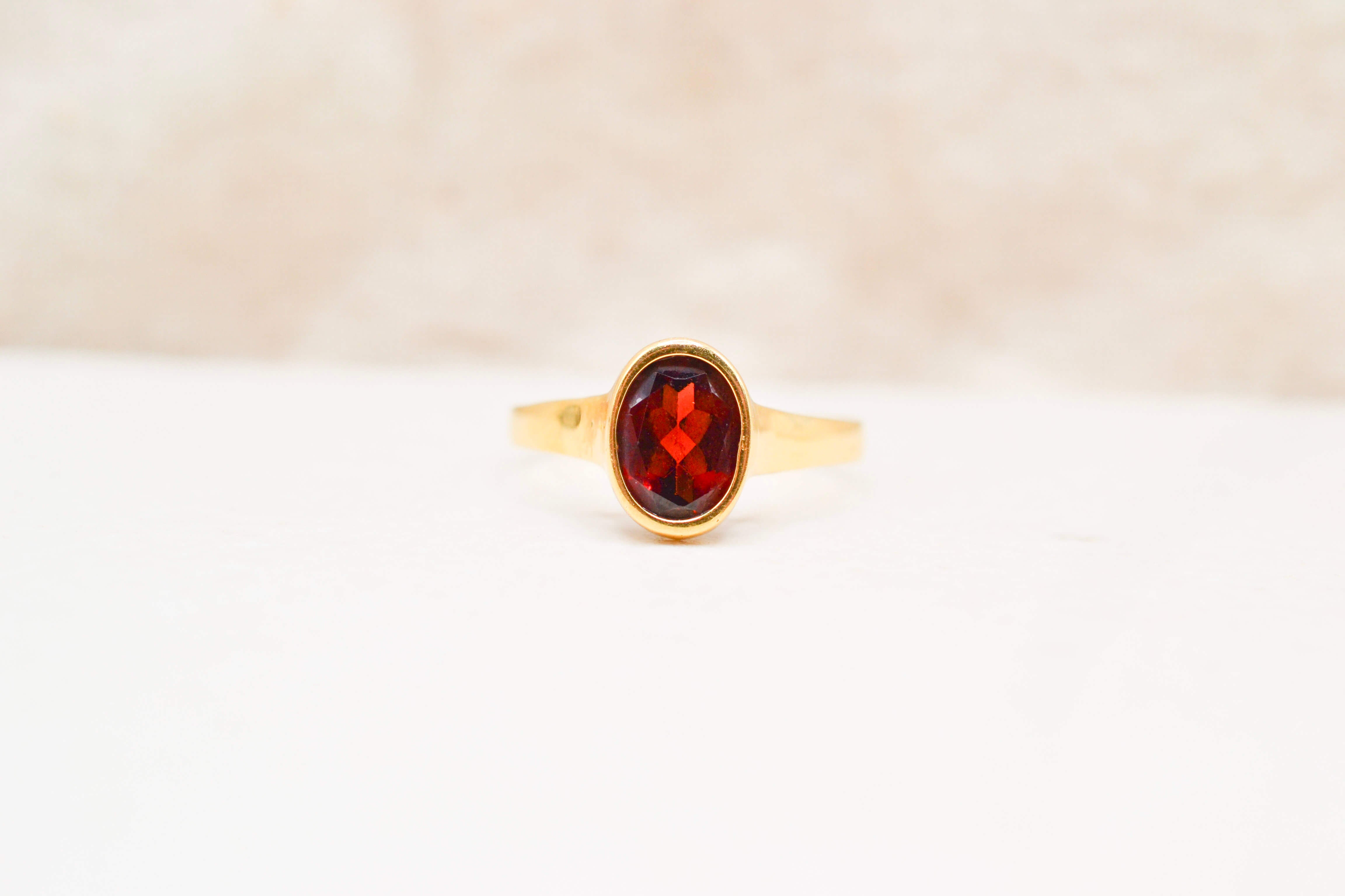 Bague ovale Grenat