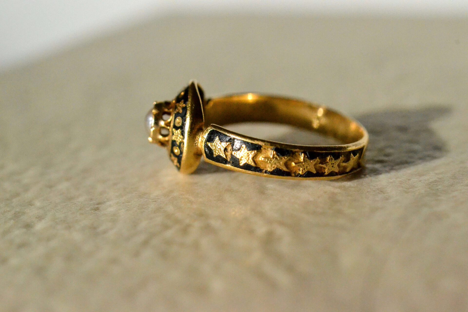 Bague émail étoilé et Perle