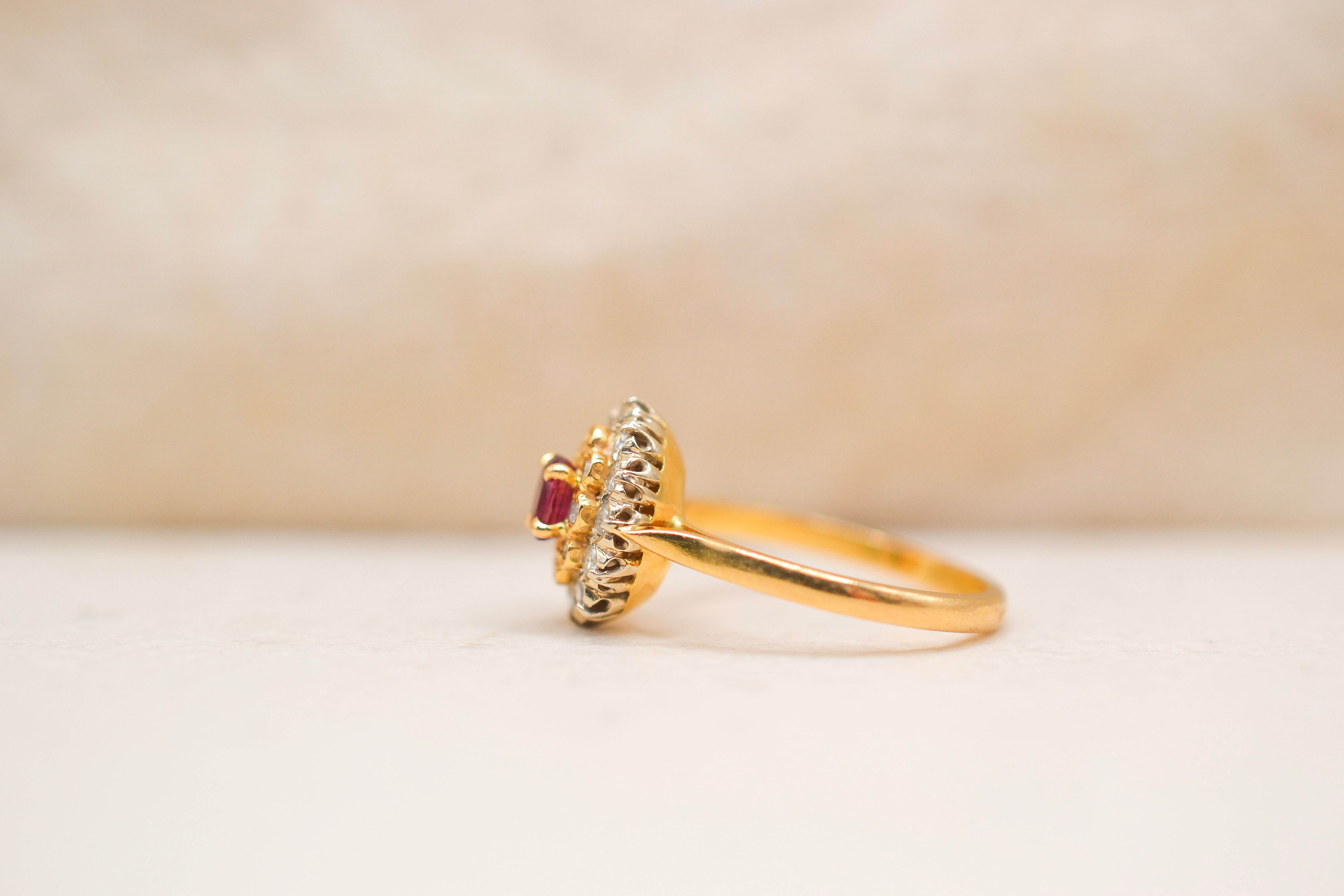 Bague Pompadour Rubis et Diamants