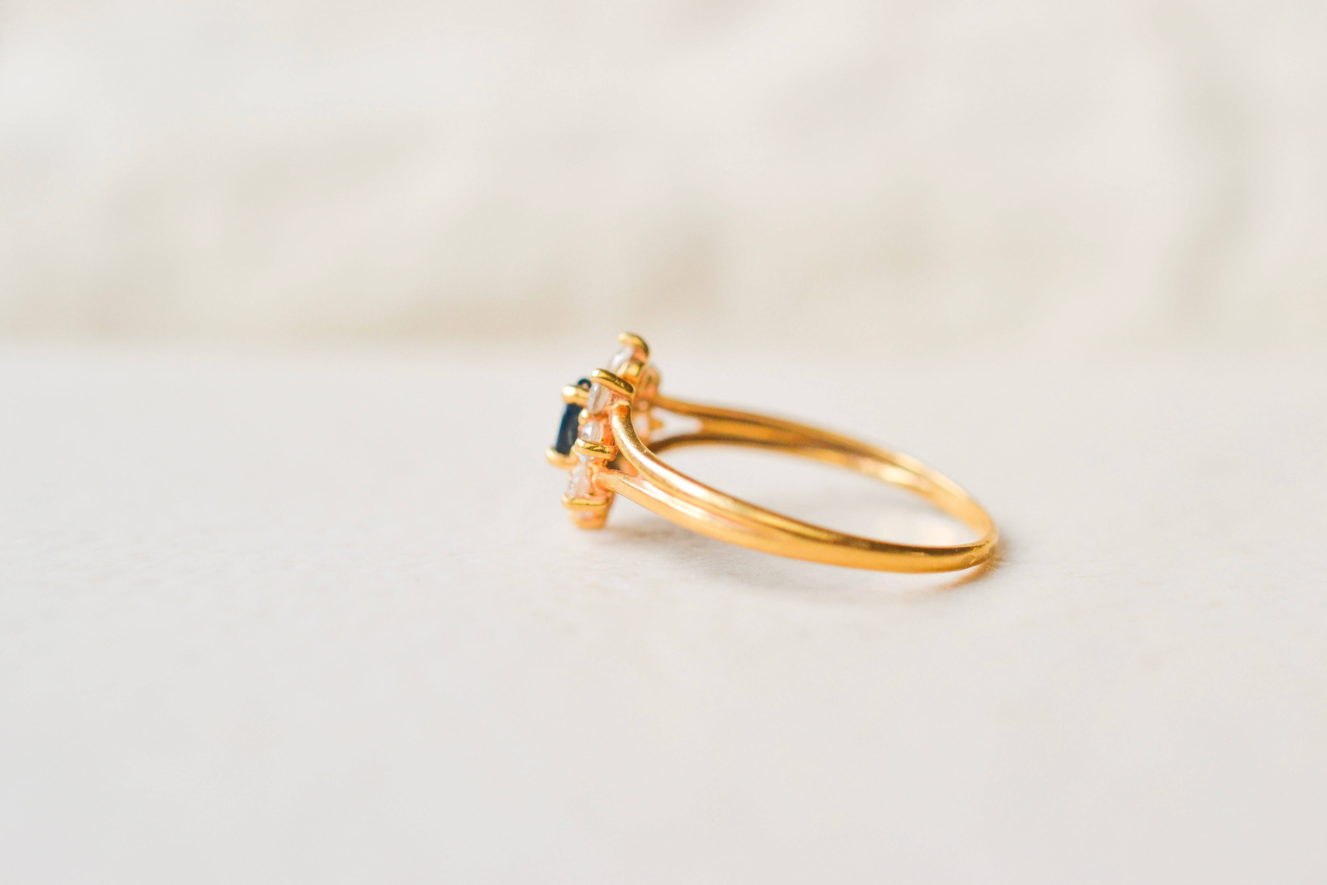 Bague Marguerite fleur Saphir