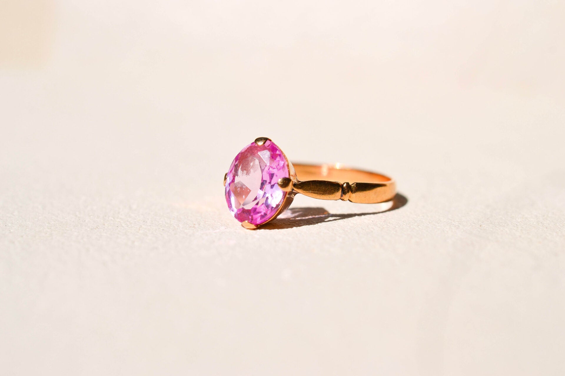 Bague solitaire Saphir rose