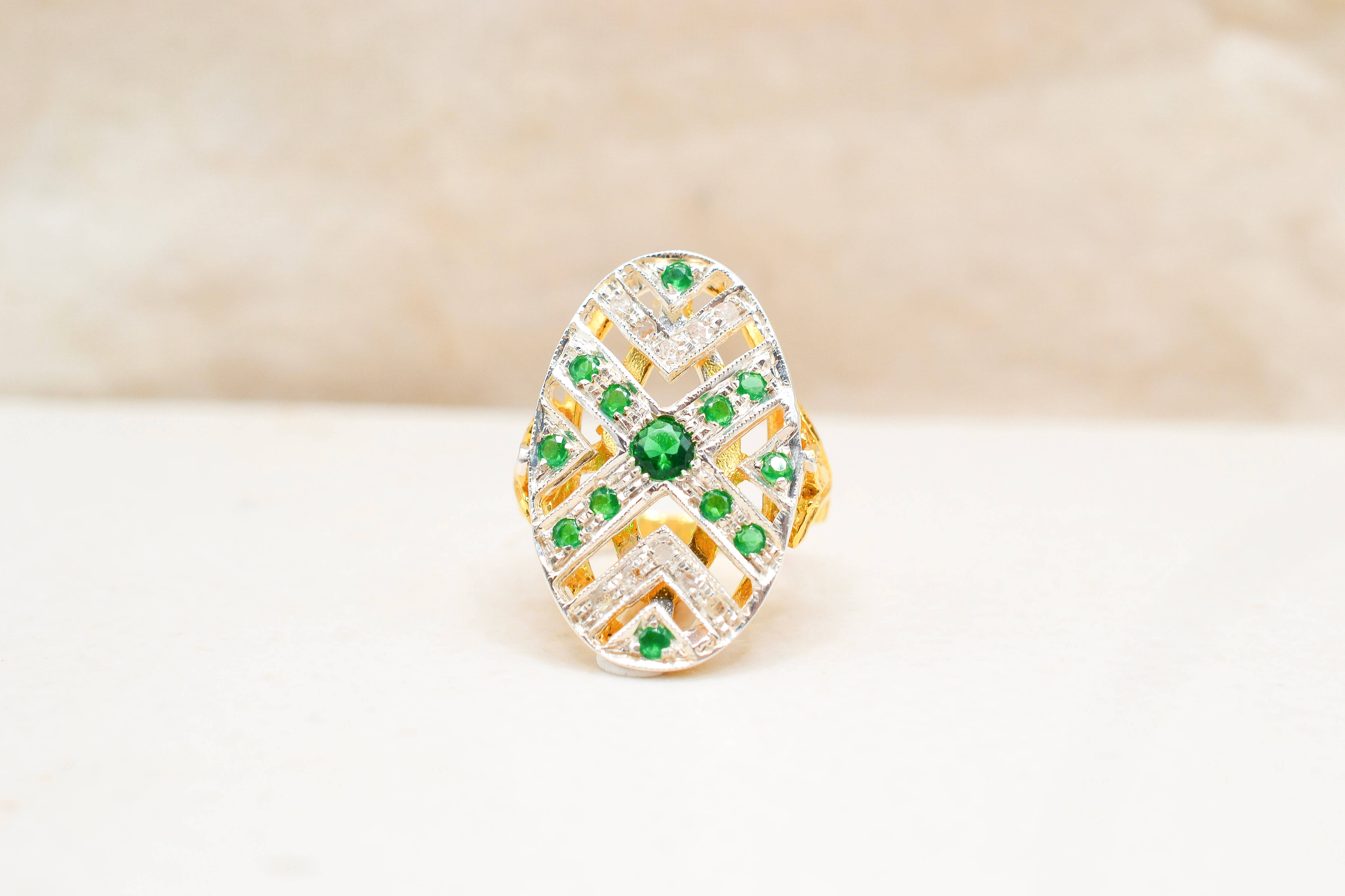 Bague architecturale Diamants & Emeraude