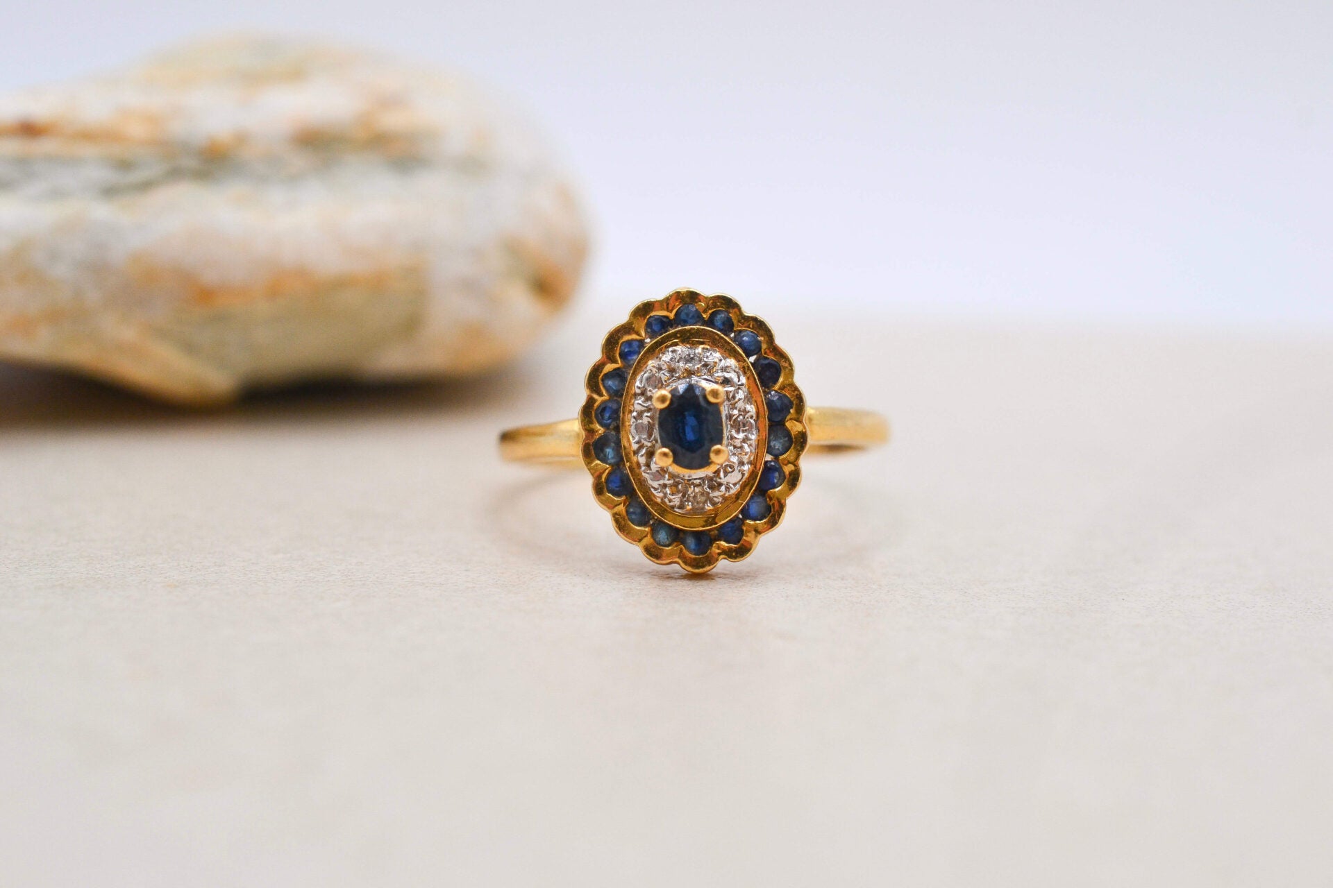 Bague ovale Saphir Diamants
