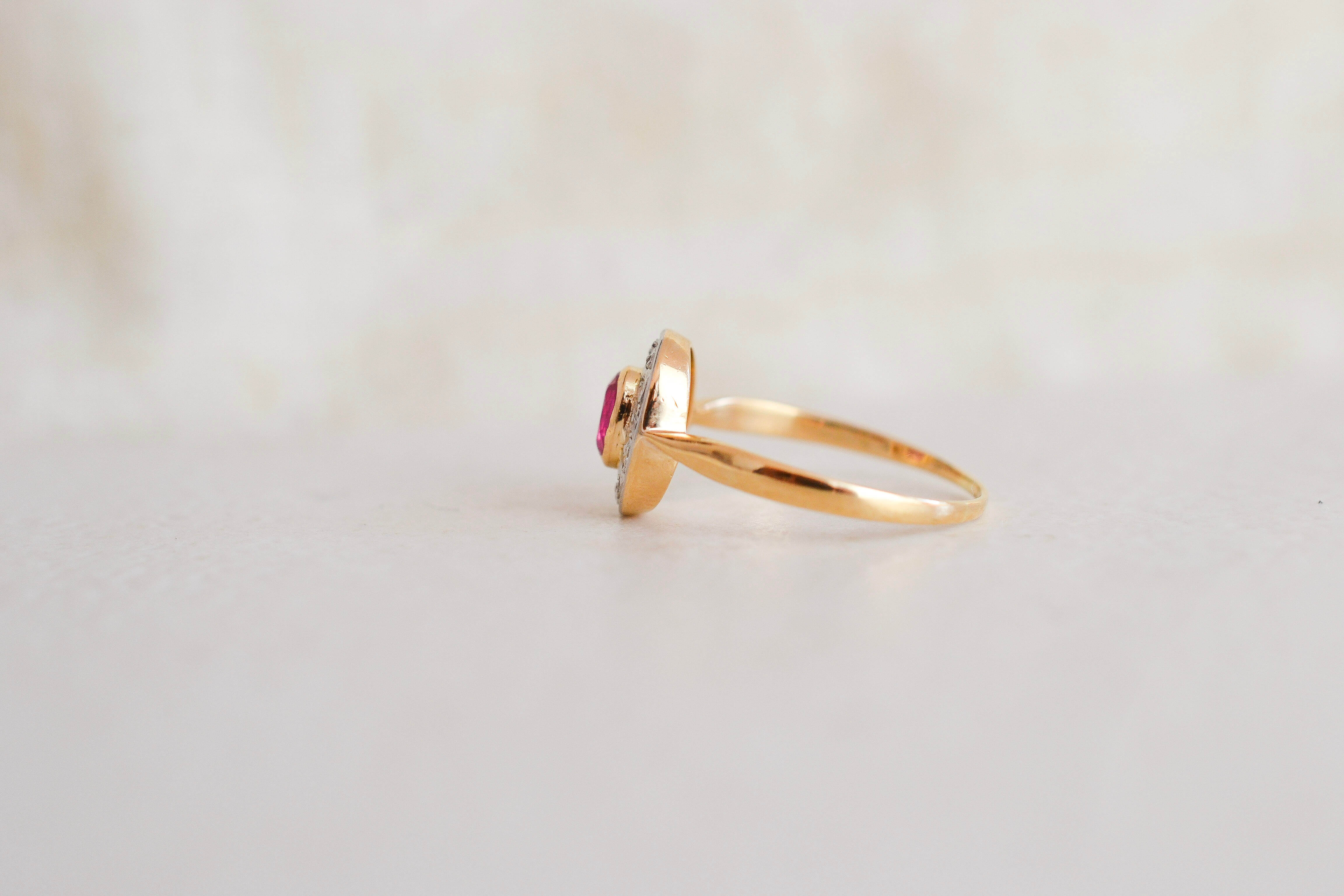 Bague ovale Rubis et Diamants