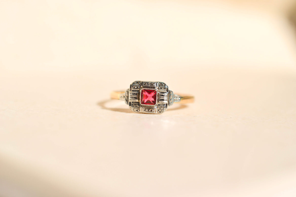 Bague Art Déco Verre rouge