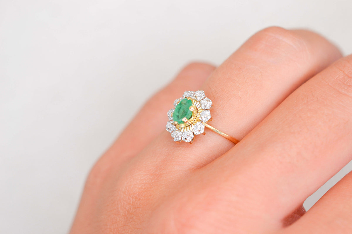 Marguerite Emeraude & 10 Diamants
