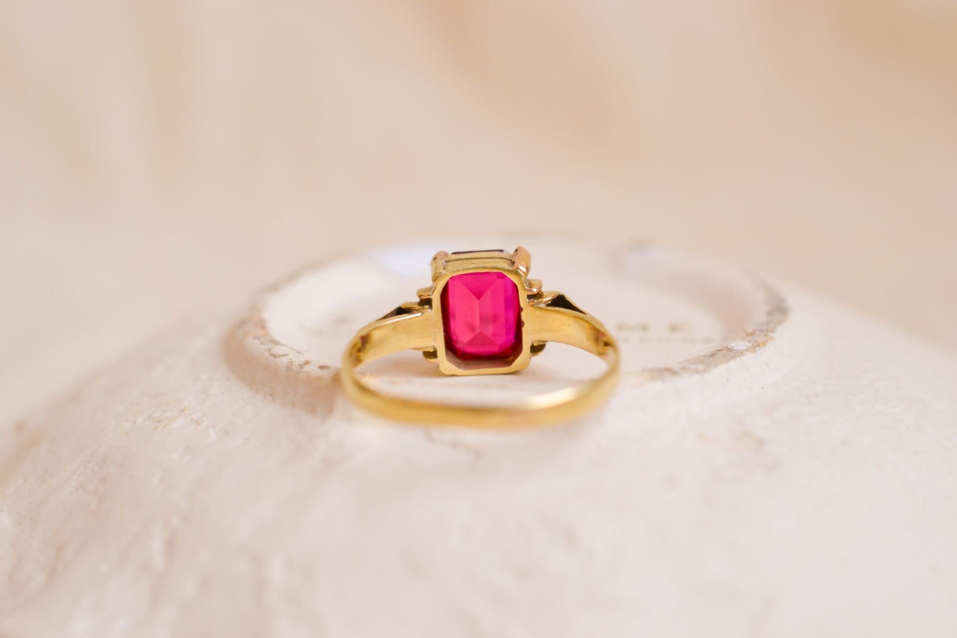 Bague rectangulaire Rubis de synthèse