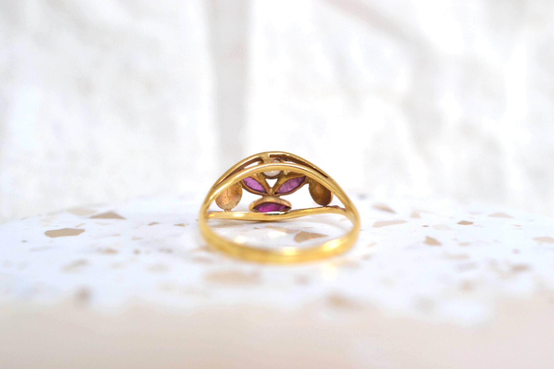 Bague ajourée Rubis et Oxyde