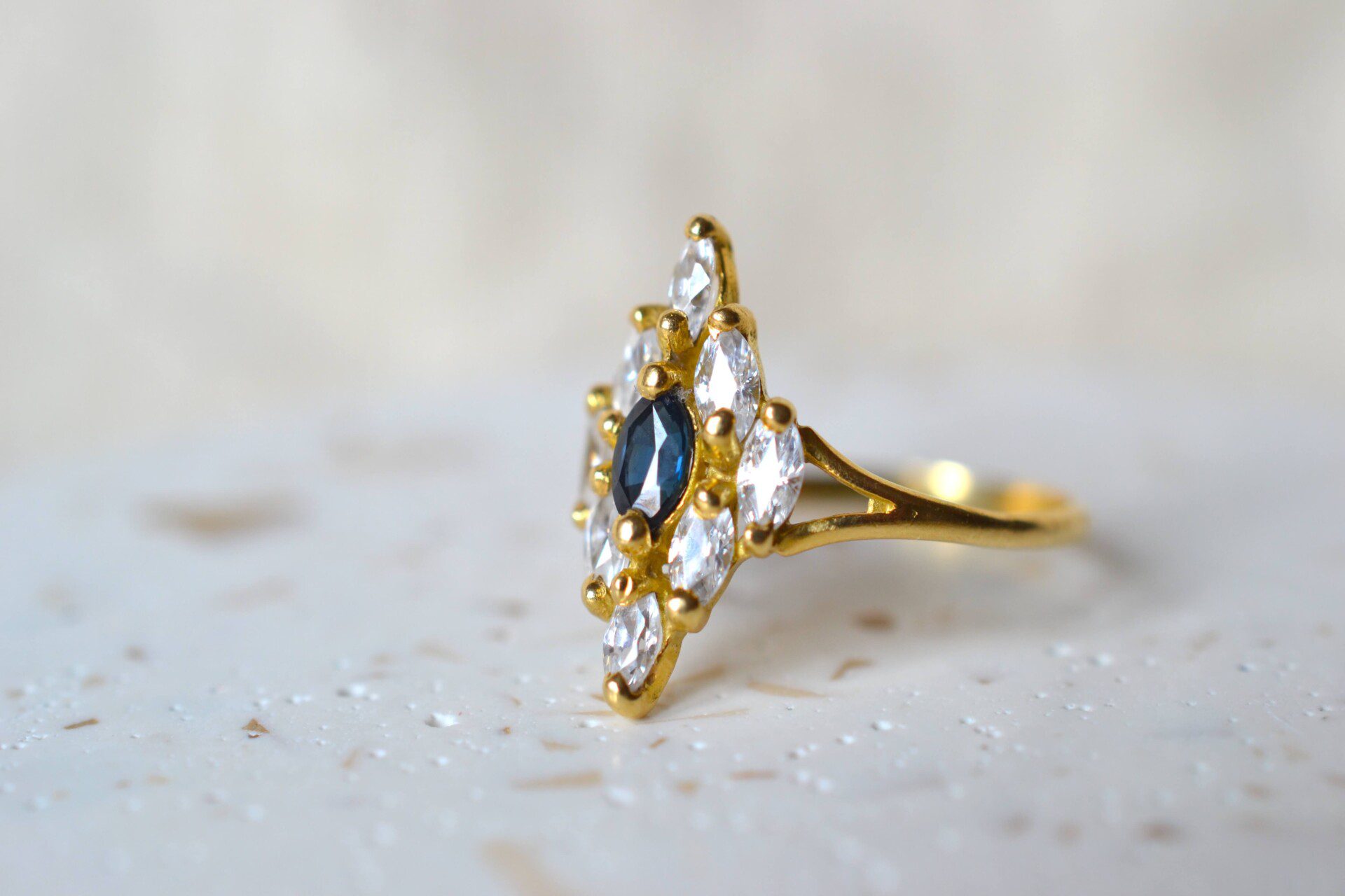 Bague Navette Saphir