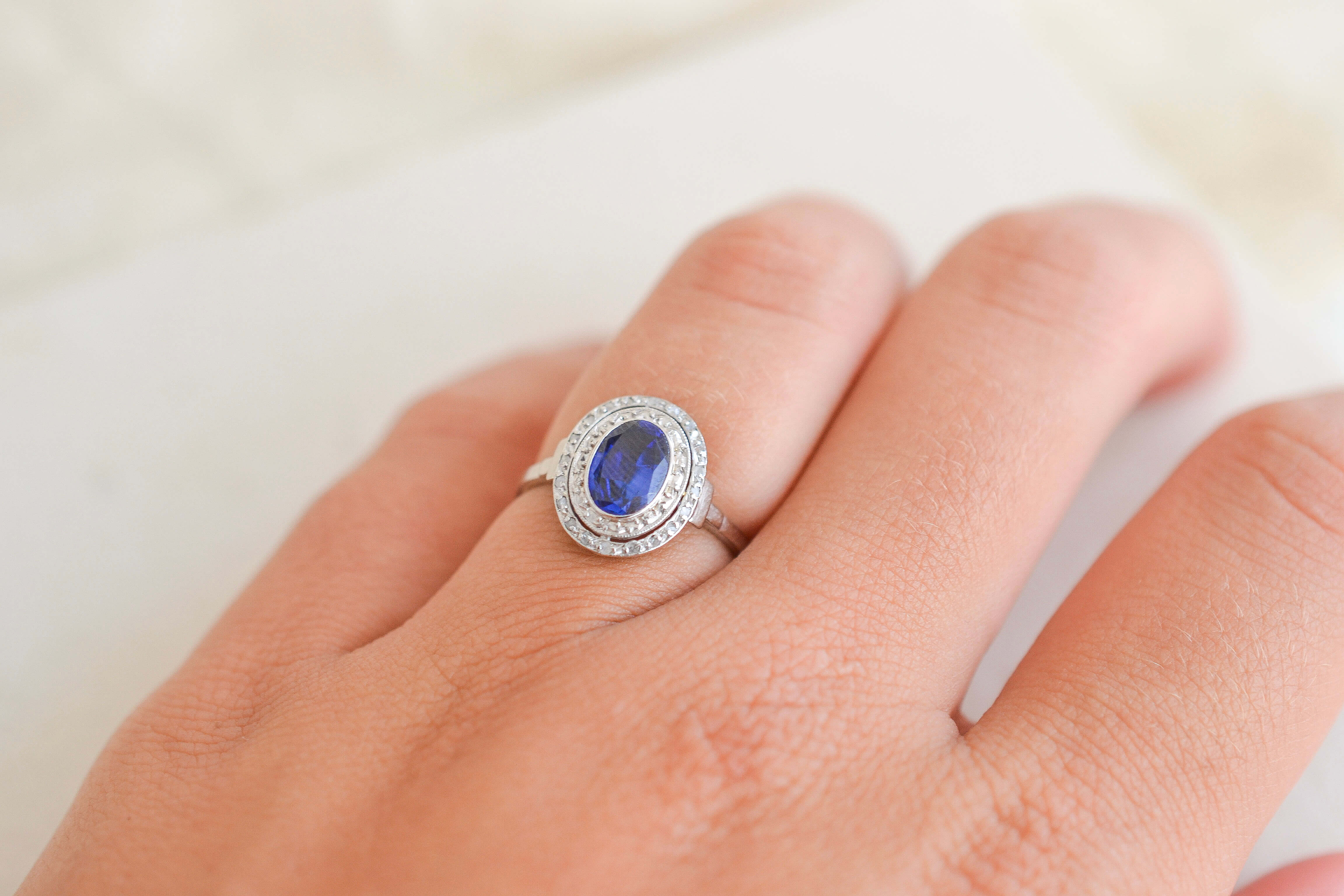 Bague Ovale Saphir et Diamants