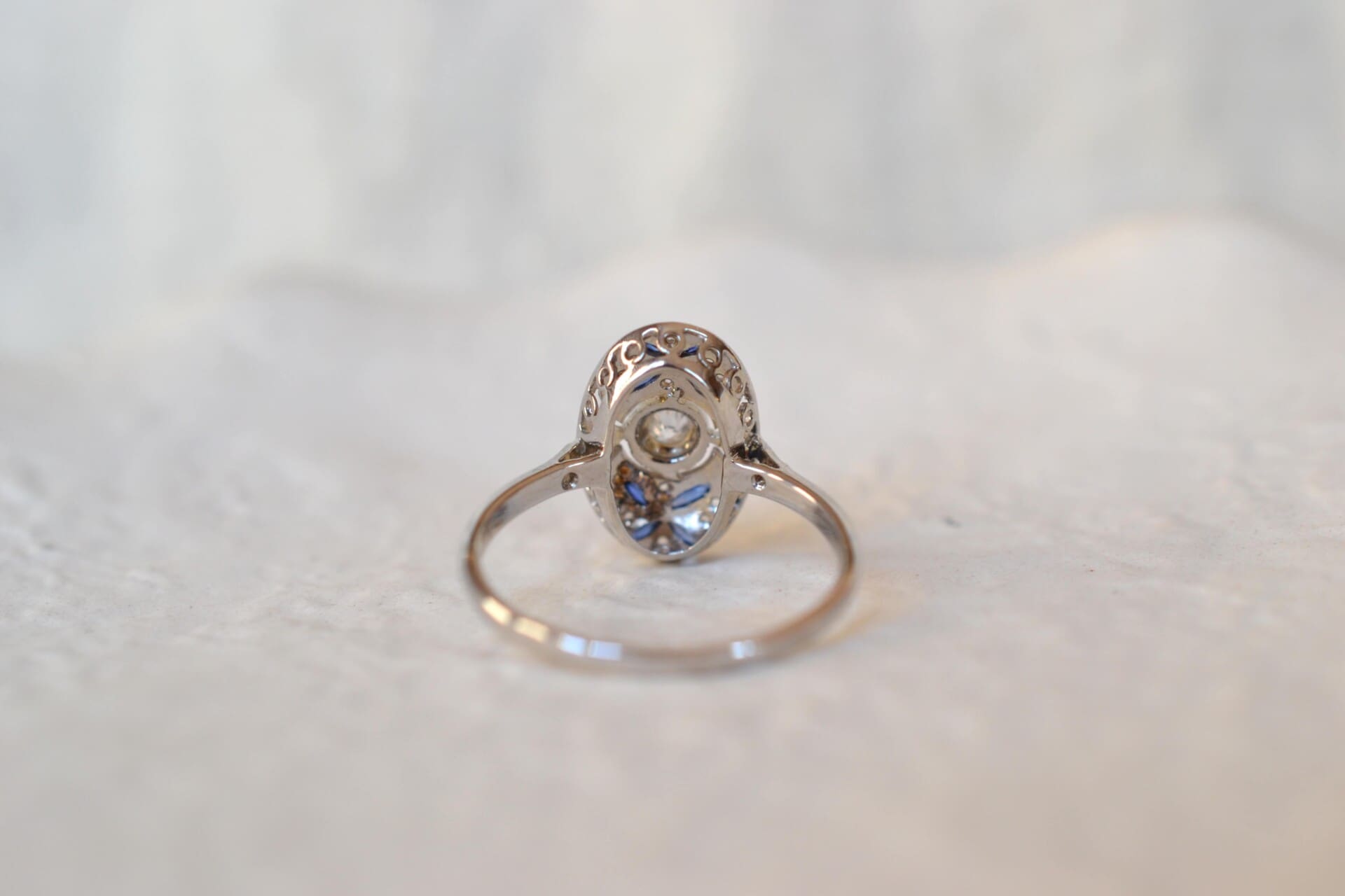 Bague ovale ajourée Saphirs et Diamants
