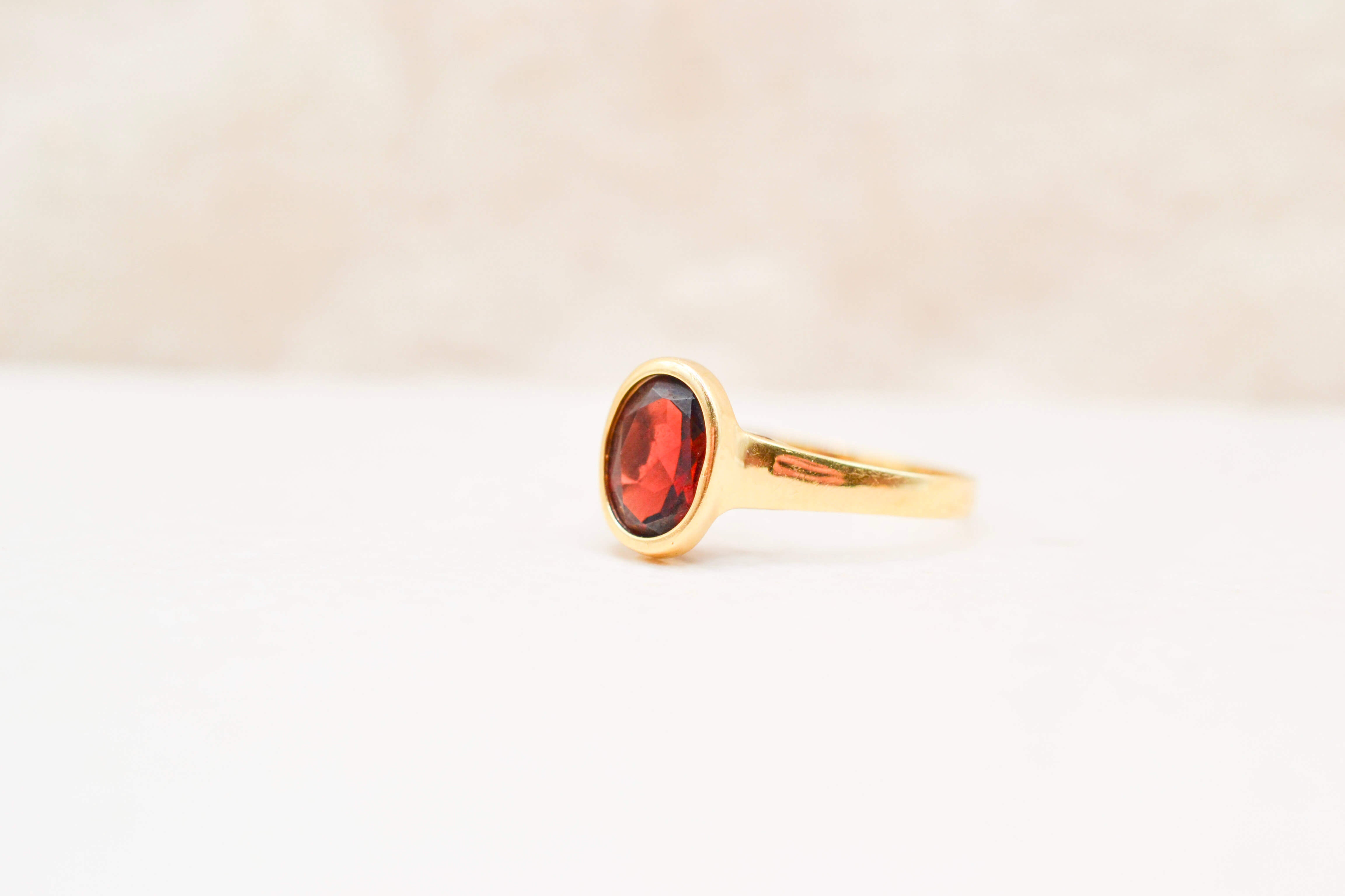 Bague ovale Grenat