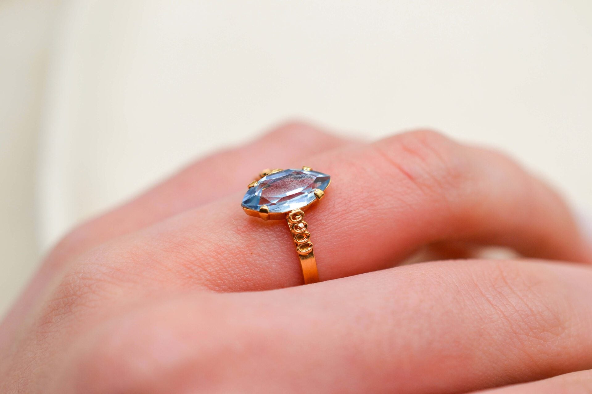 Bague navette Spinelle Verneuil