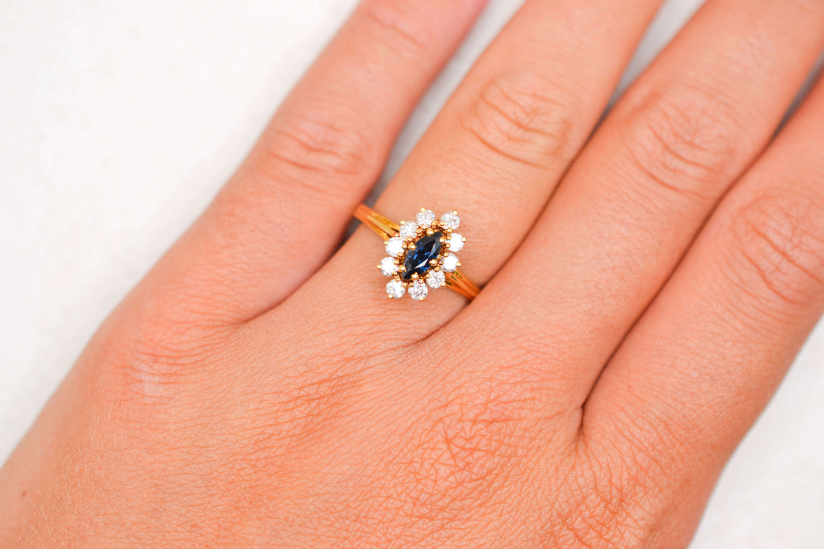 Bague Marquise Saphir et Diamants