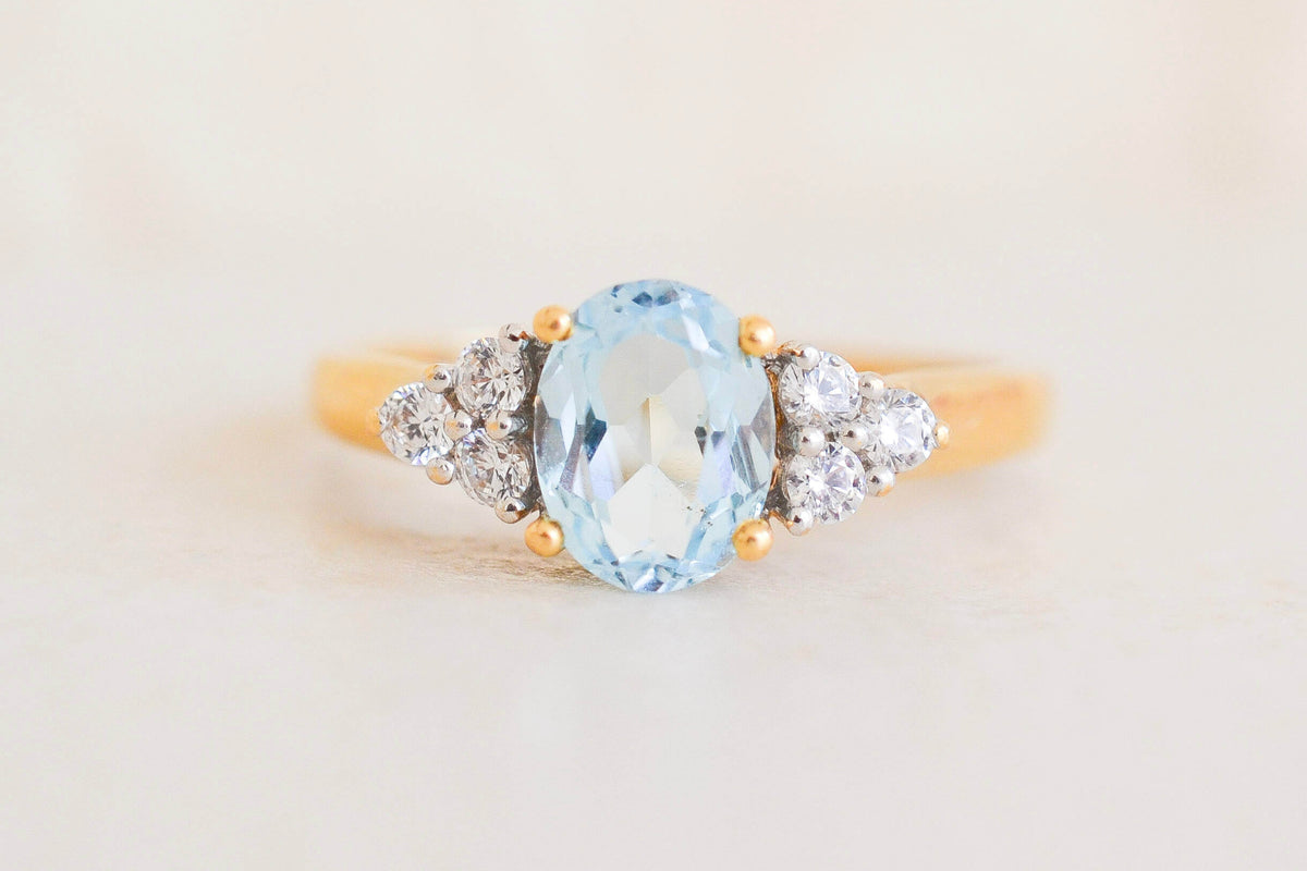 Bague Topaze épaulée trilogie