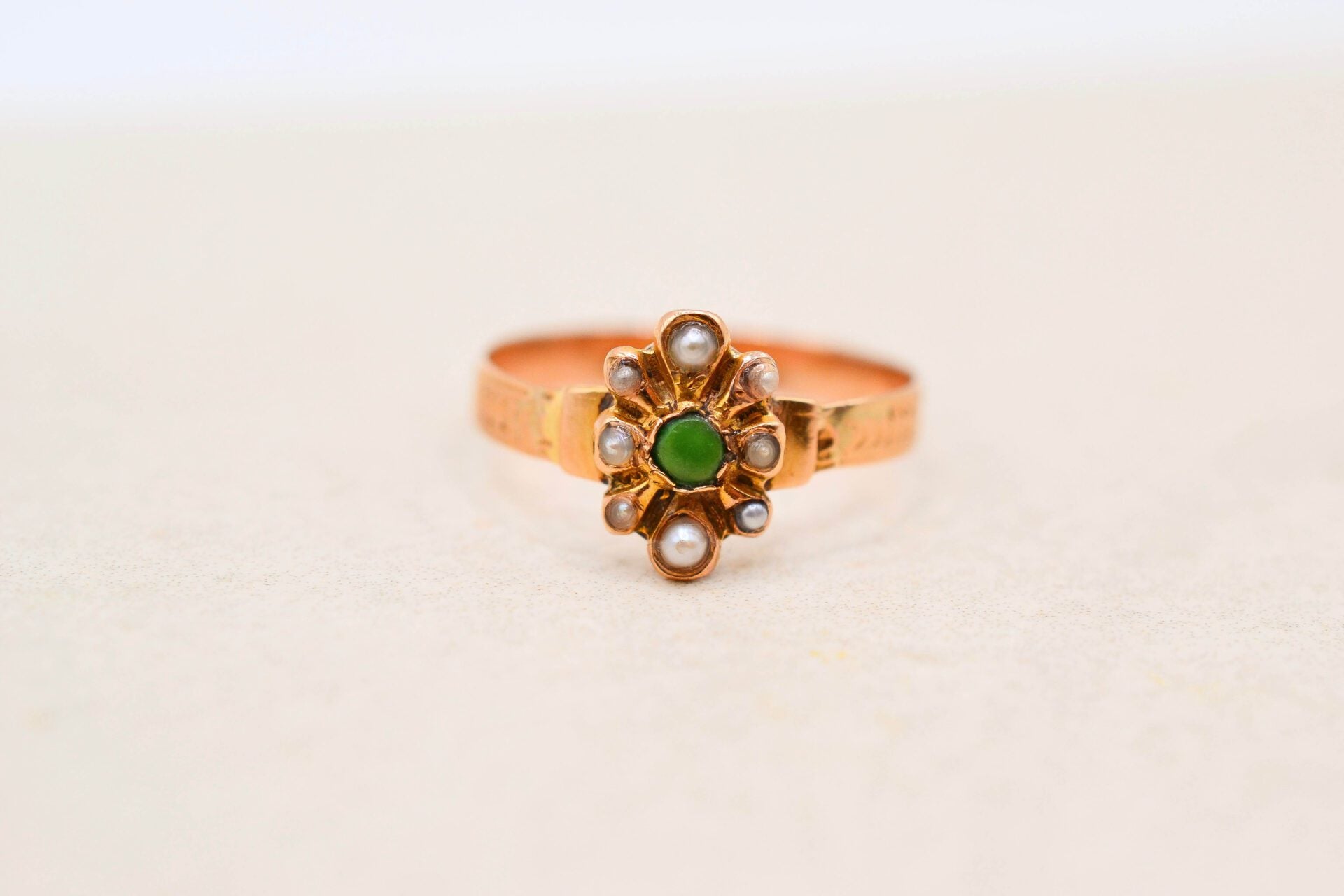 Bague Art Nouveau Pierre verte et Perle