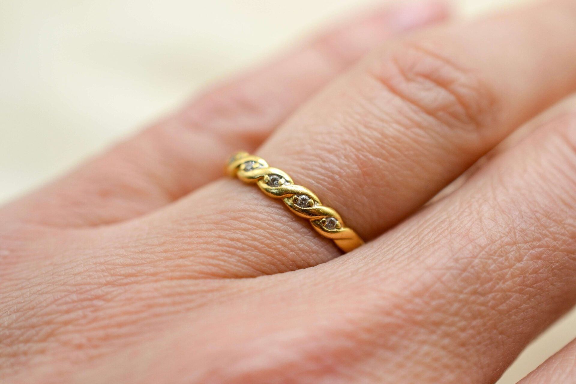 Bague anneau torsadé Diamant